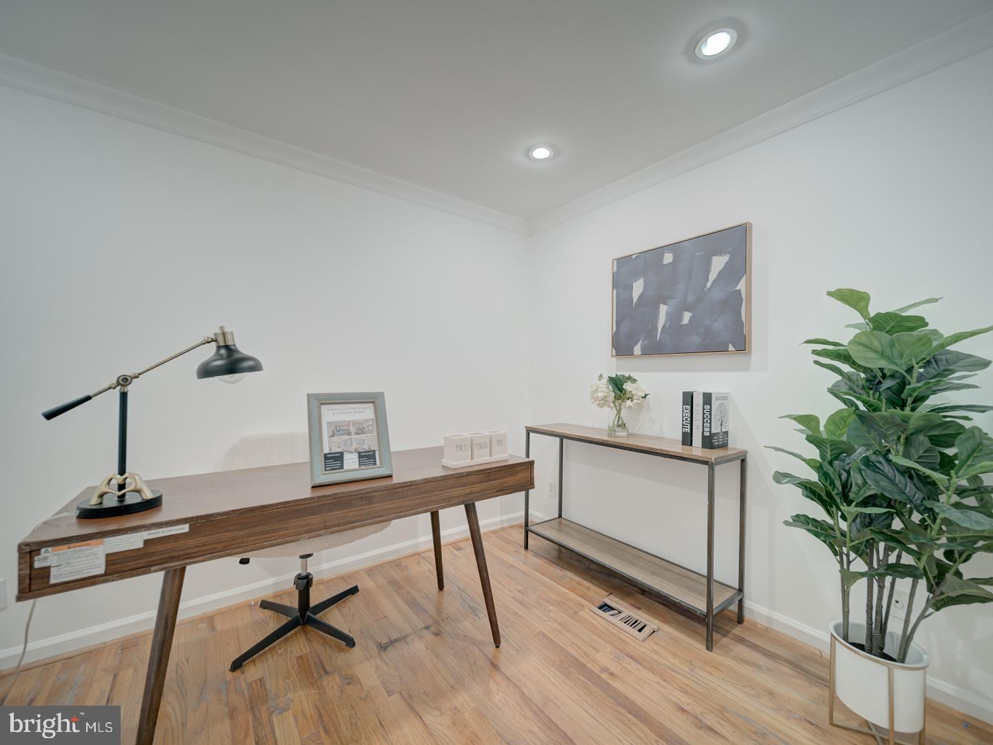 1715 15TH STREET NW 23