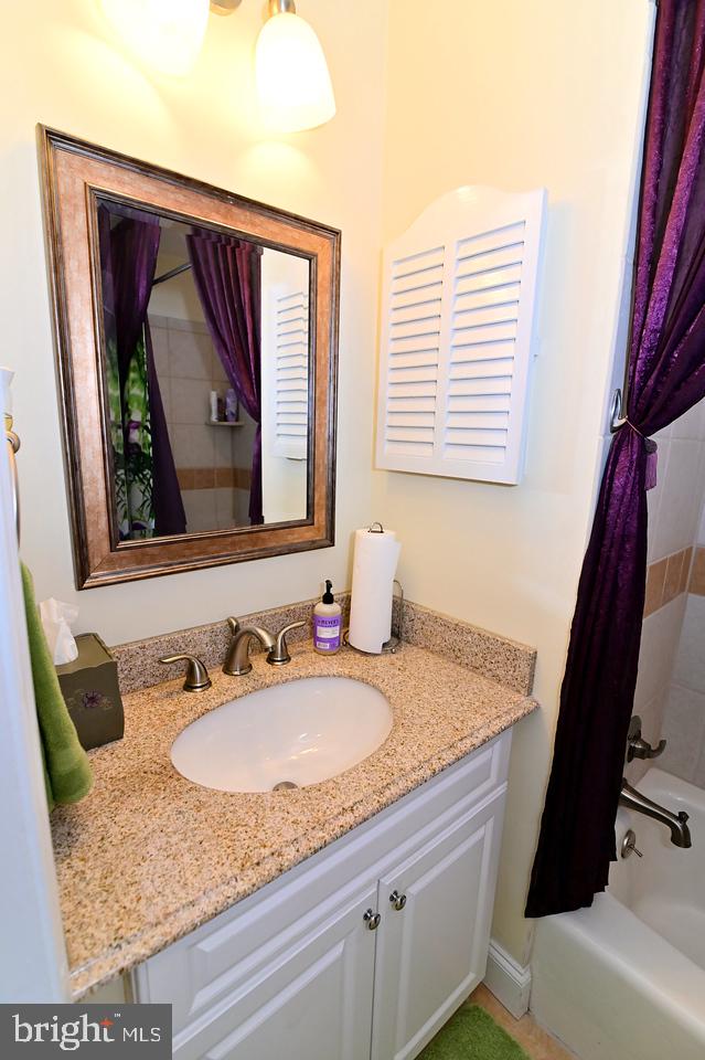 MARLTON - Residential