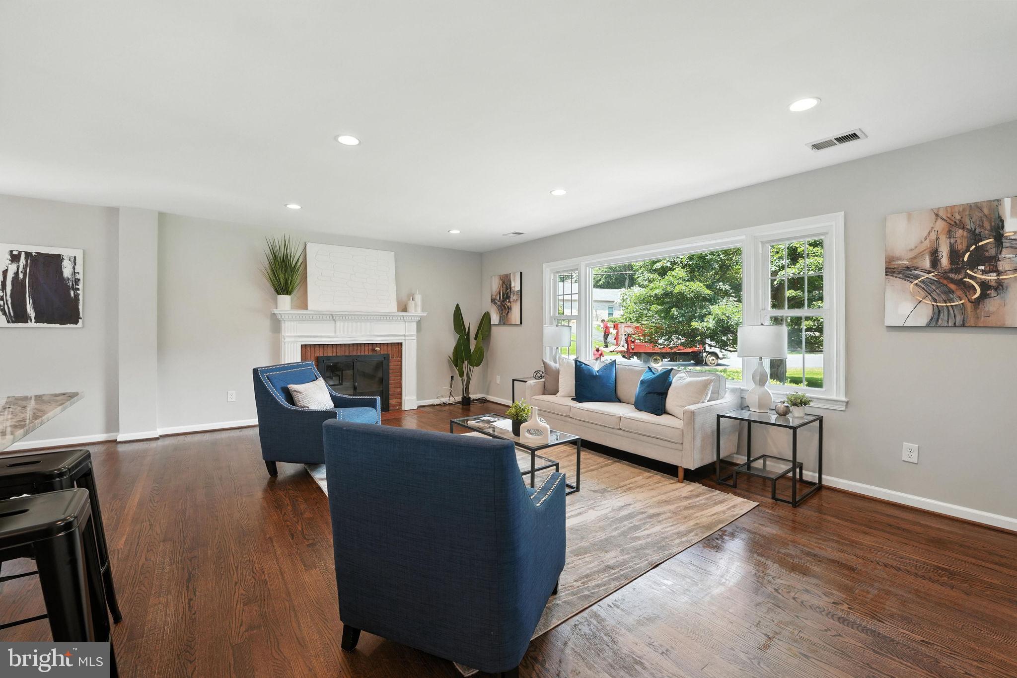 3200 PROSPERITY AVENUE