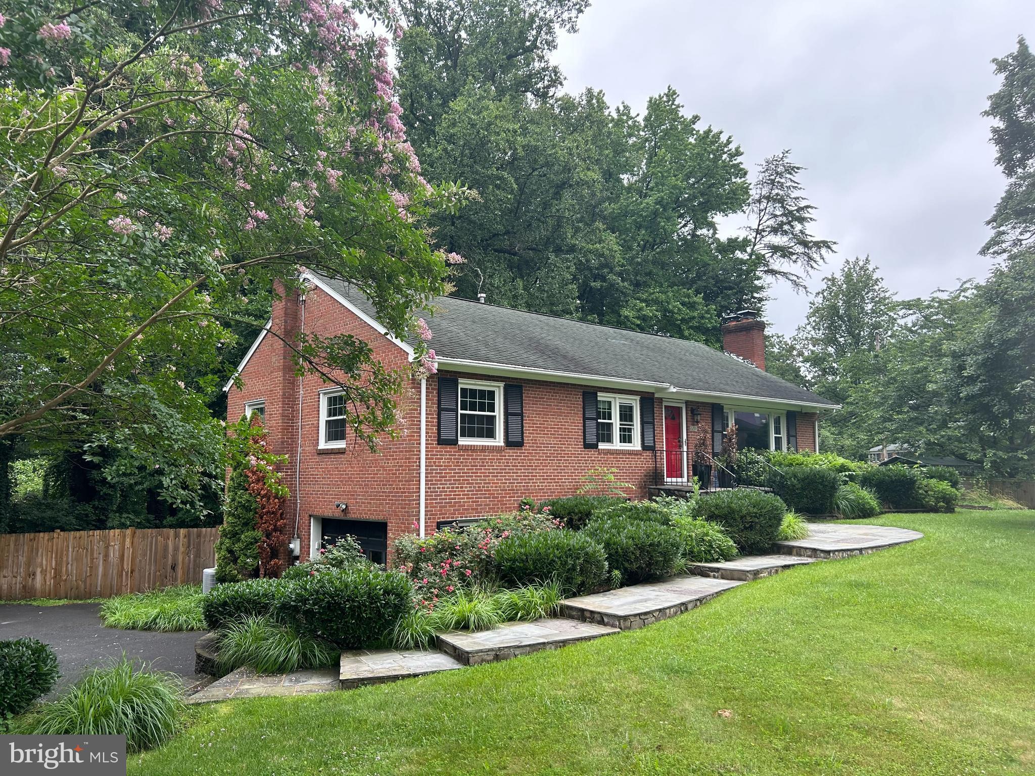 3200 PROSPERITY AVENUE