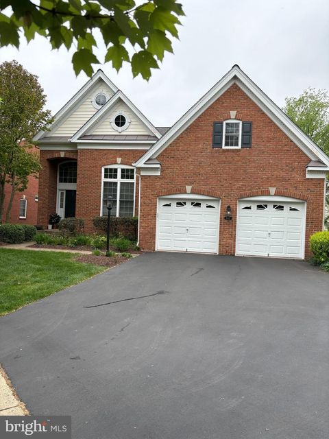 Photo of 5416 Zoysia Court, HAYMARKET, VA 20169 (MLS # VAPW2117874)