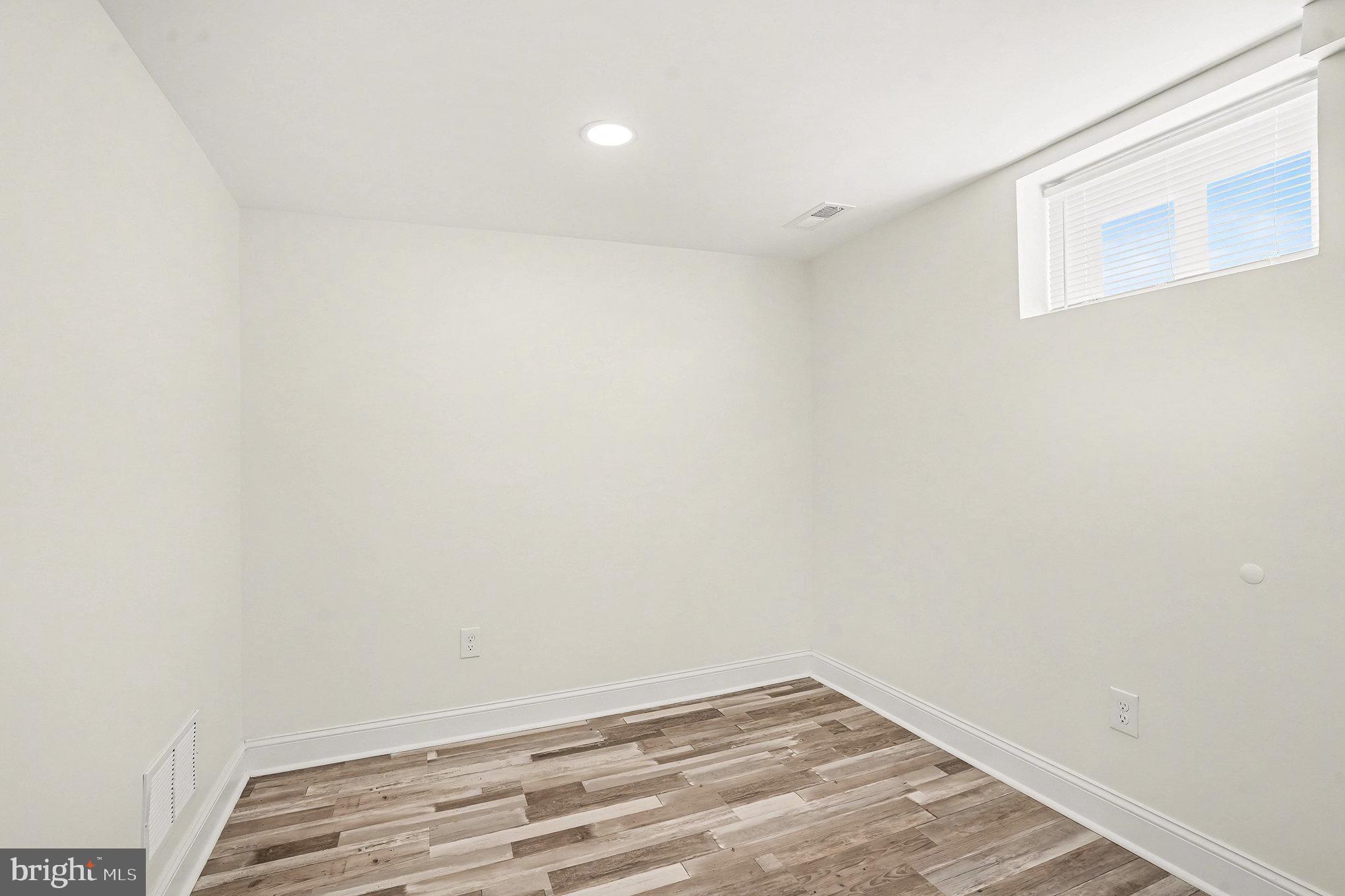 PARKVILLE HEIGHTS - Residential