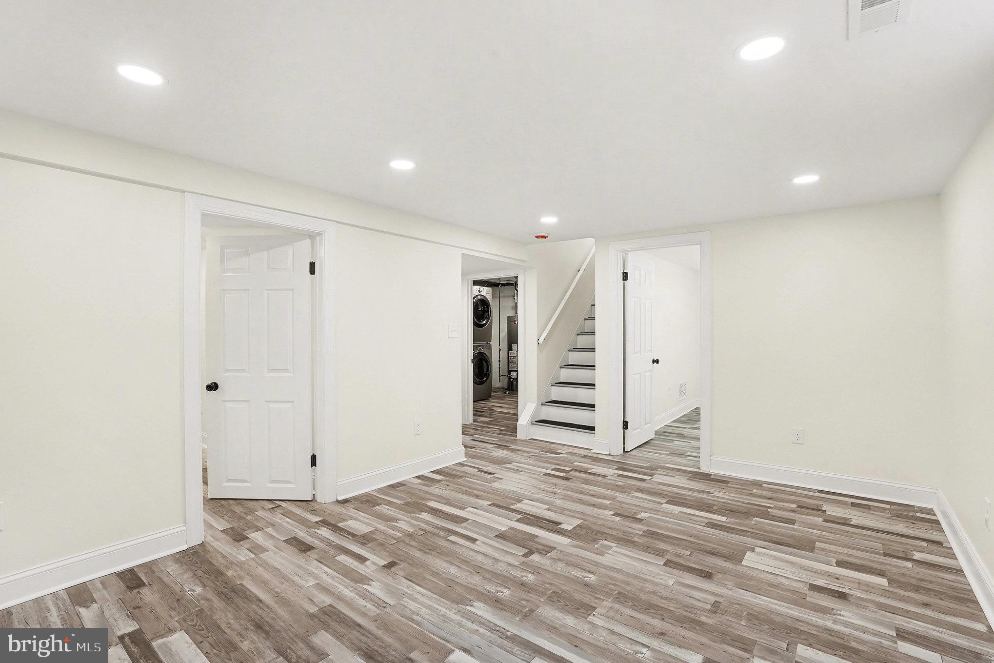 PARKVILLE HEIGHTS - Residential