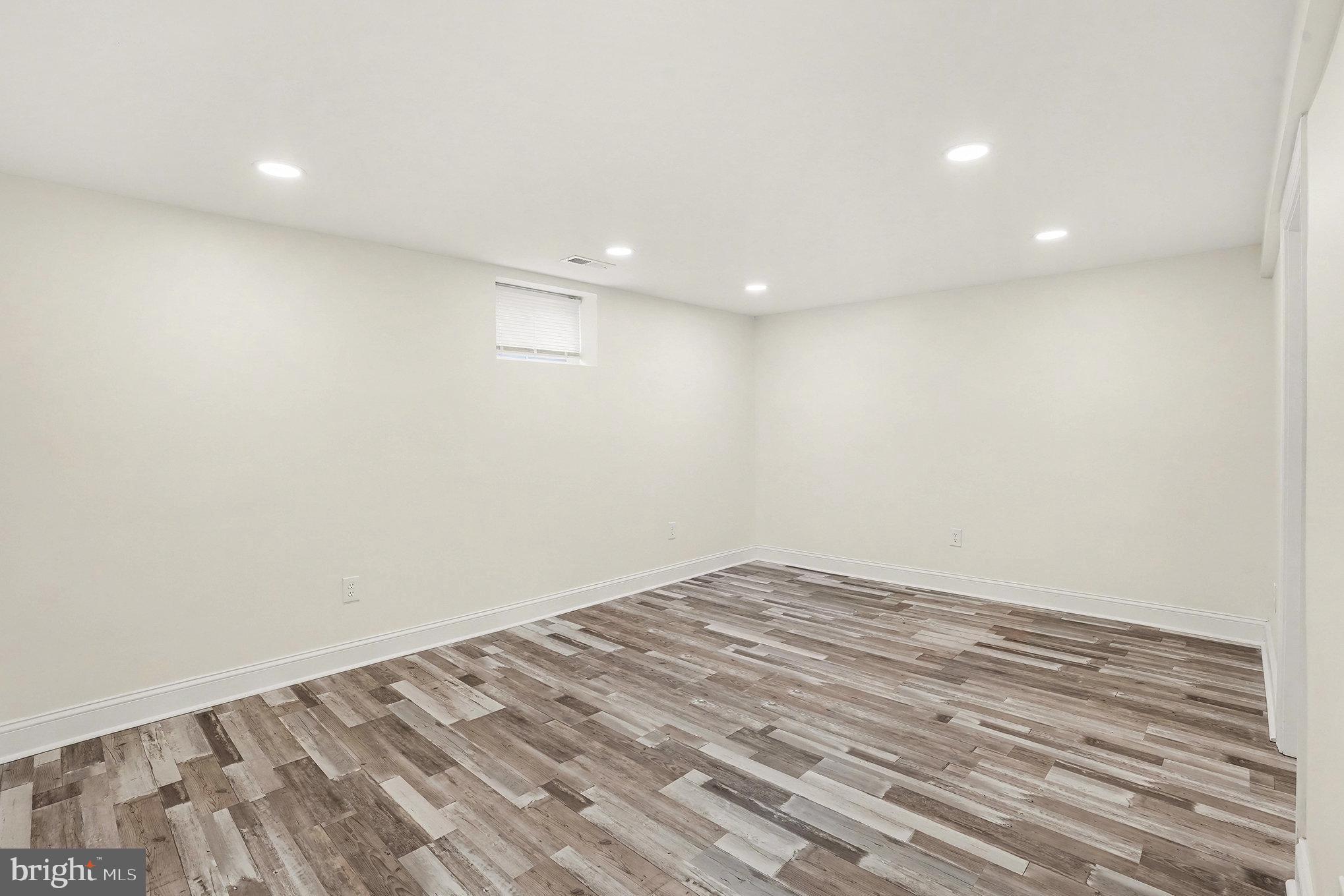 PARKVILLE HEIGHTS - Residential