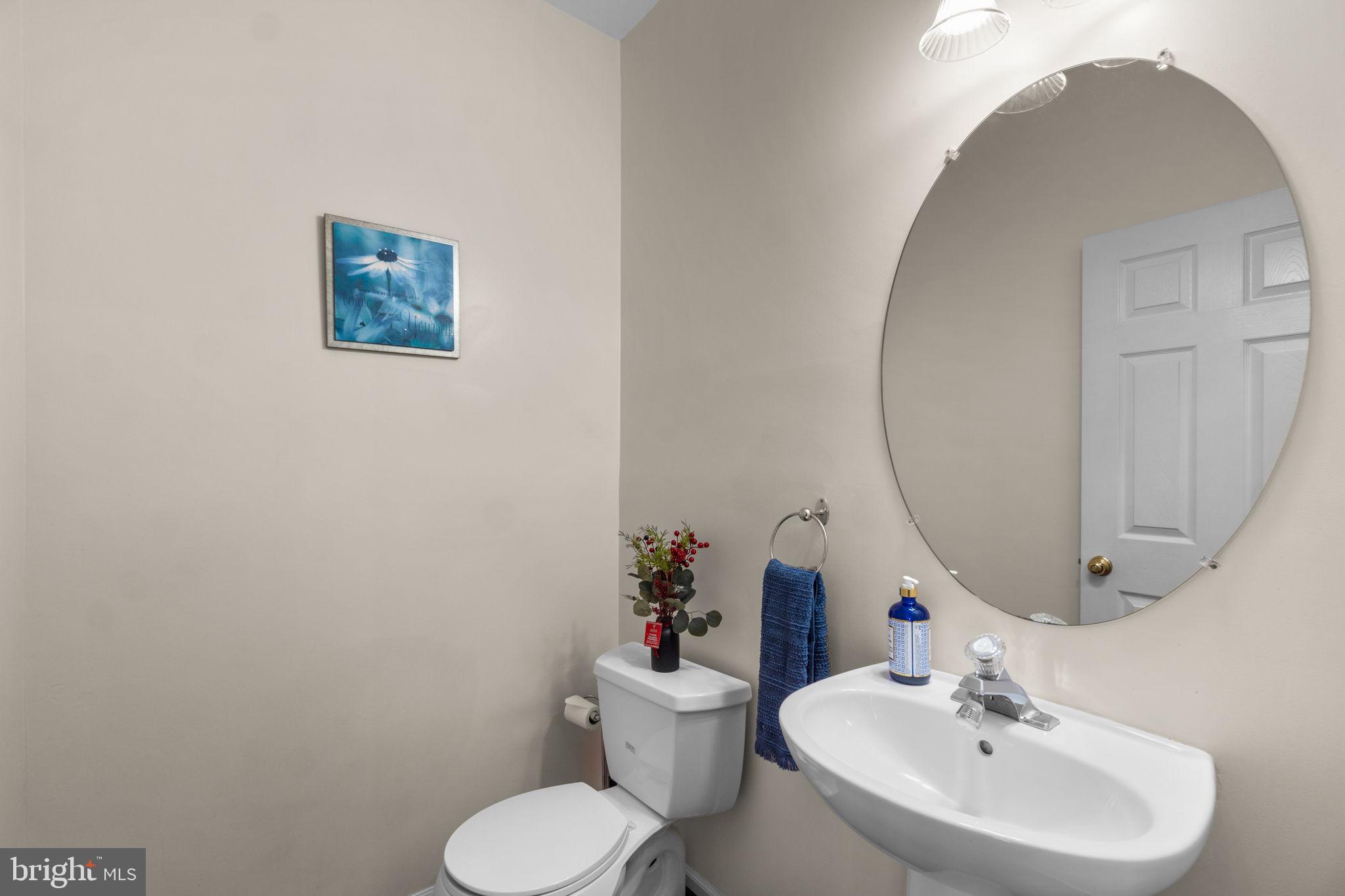 HOLLIFIELD STATION - Residential