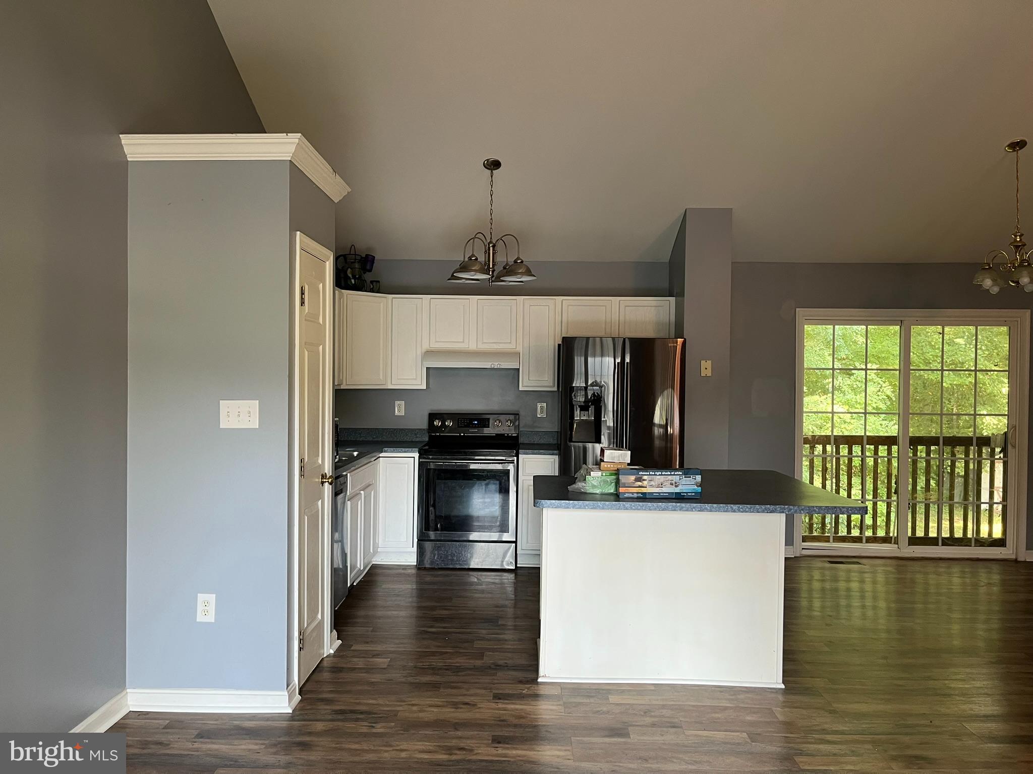 CHARLESTON TERRACE LA PLATA - Residential Lease