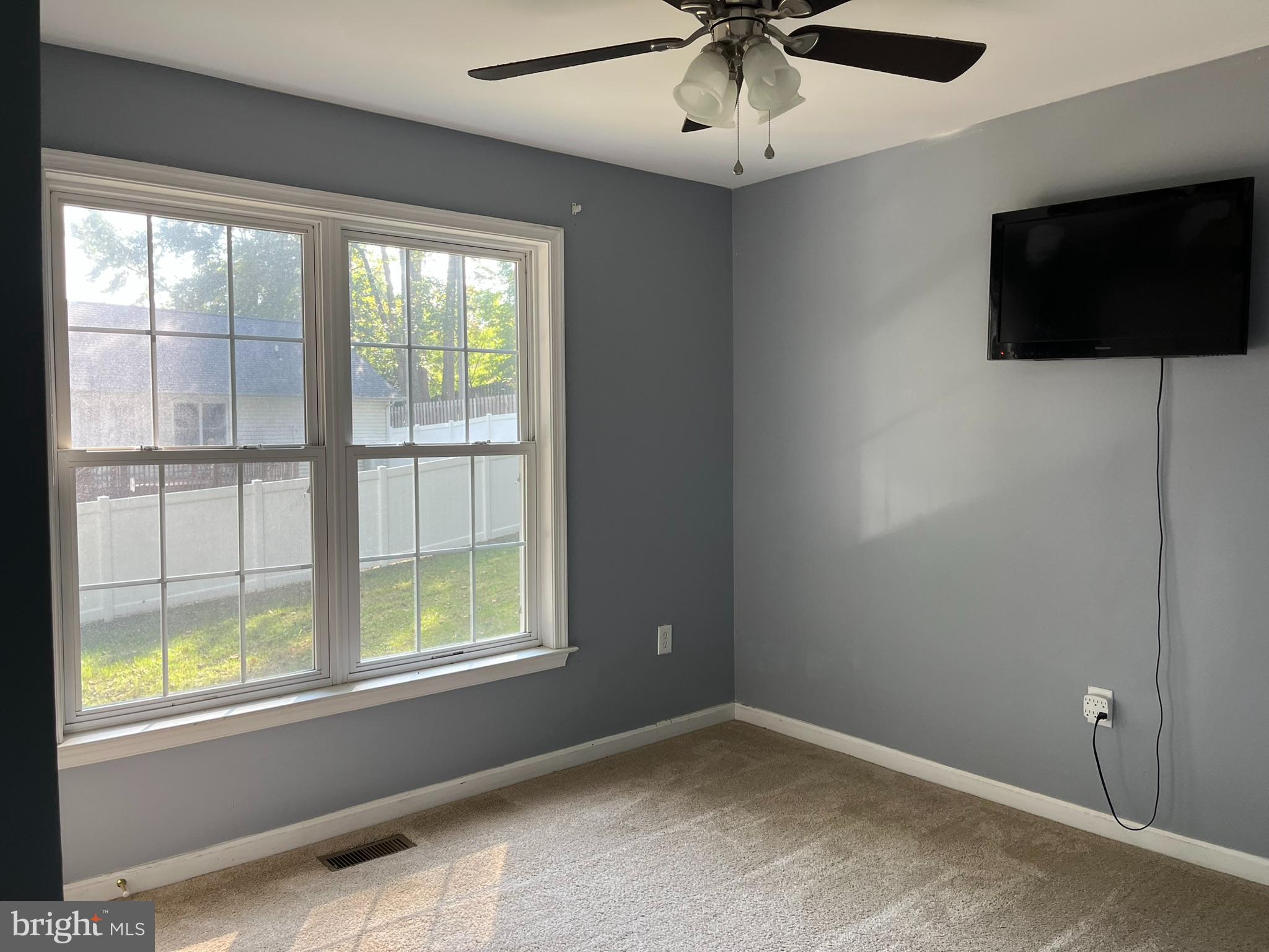 CHARLESTON TERRACE LA PLATA - Residential Lease