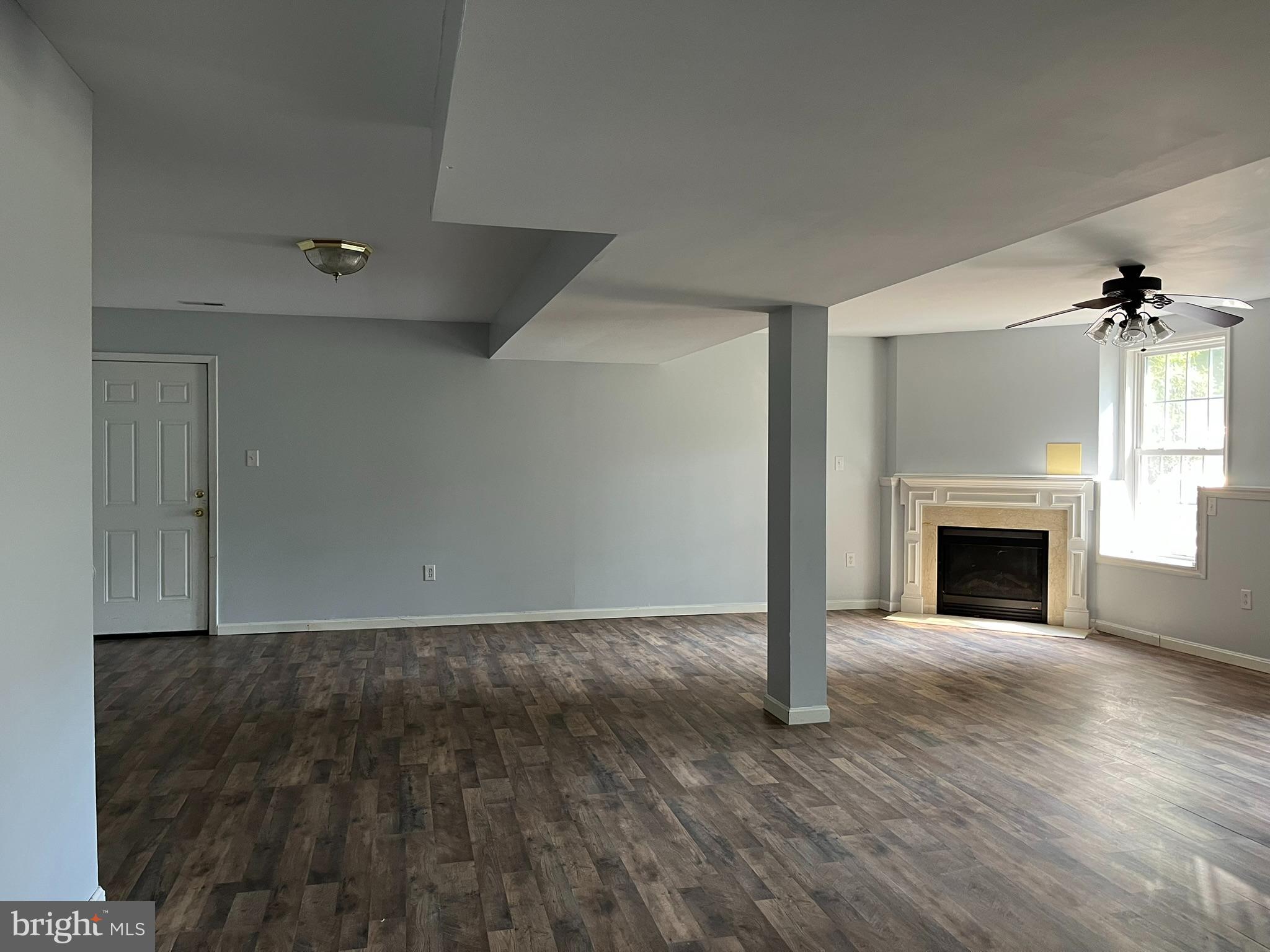 CHARLESTON TERRACE LA PLATA - Residential Lease