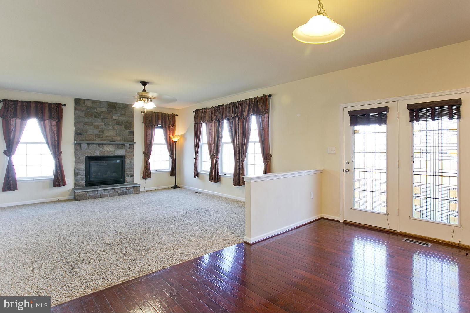 BROOKFIELD - Residential