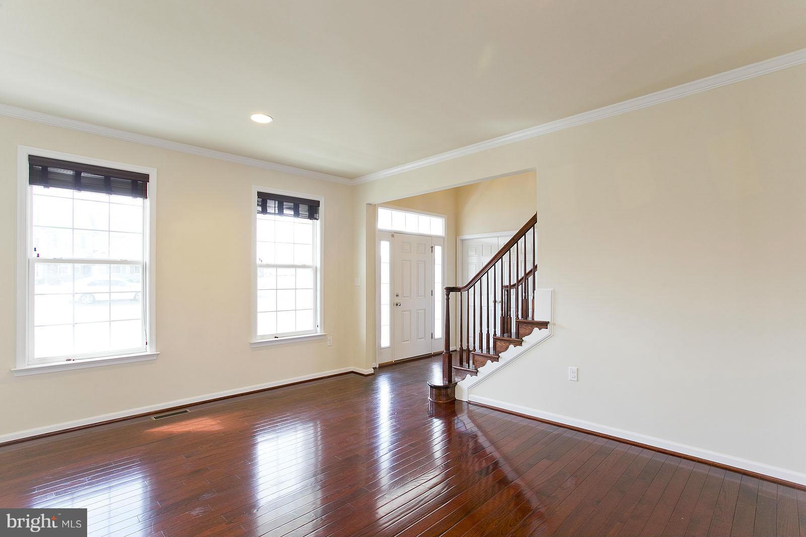 BROOKFIELD - Residential