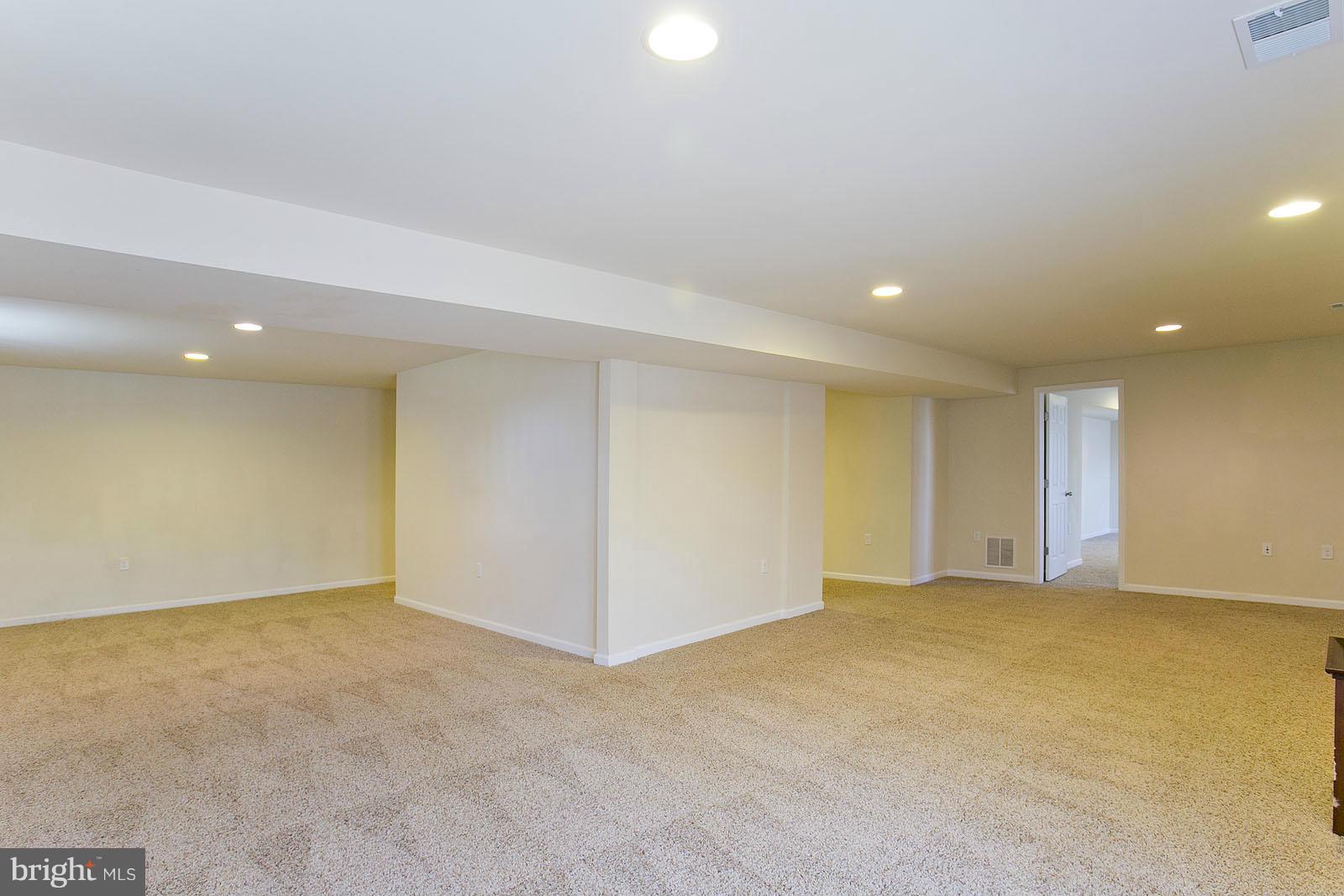 BROOKFIELD - Residential