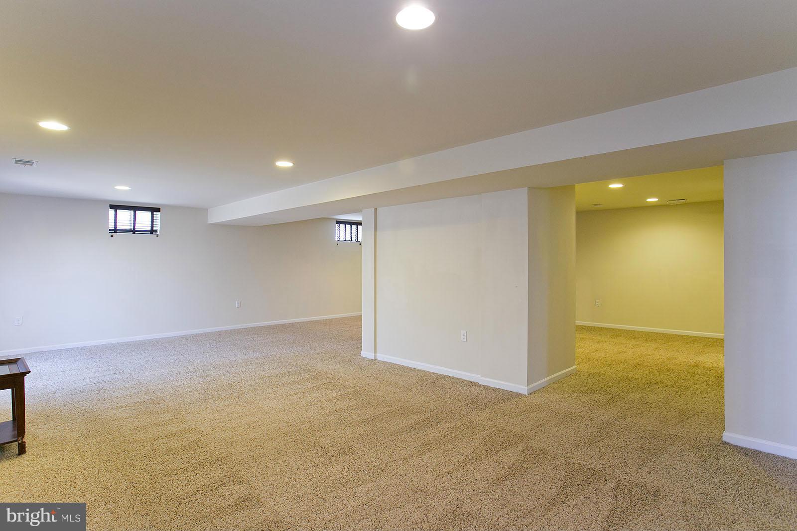 BROOKFIELD - Residential