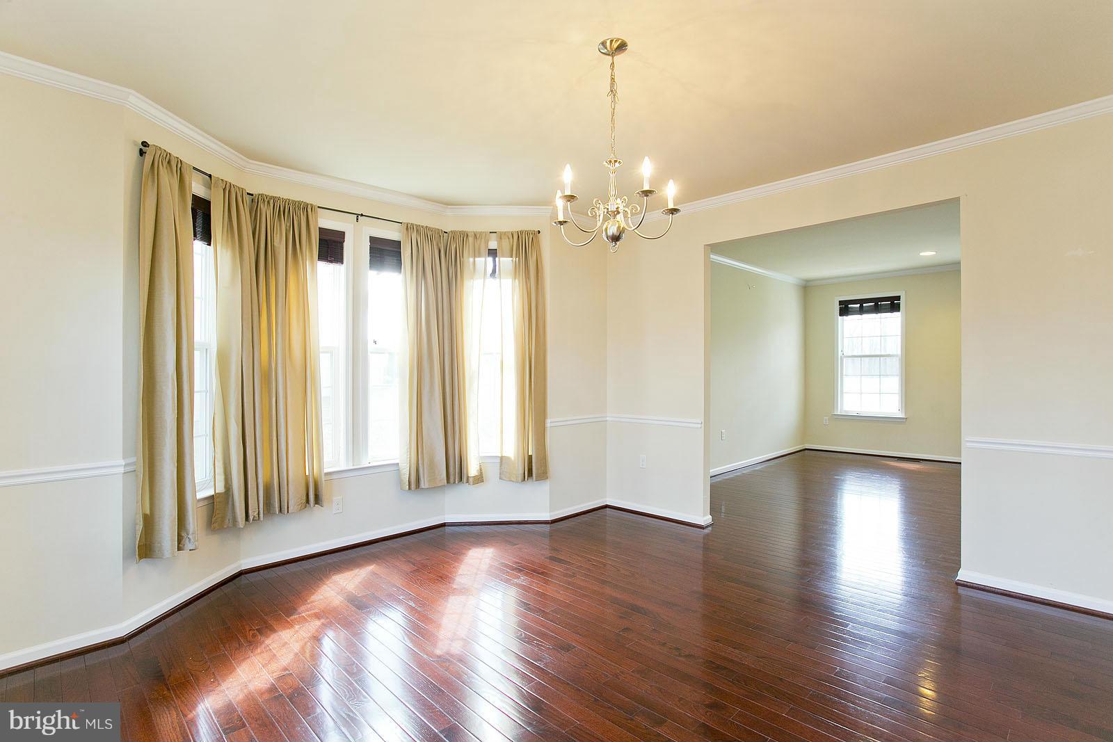 BROOKFIELD - Residential