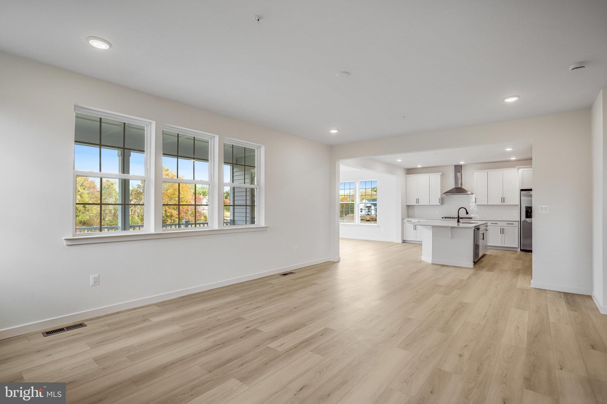 WORTHINGTON GROVE - Residential