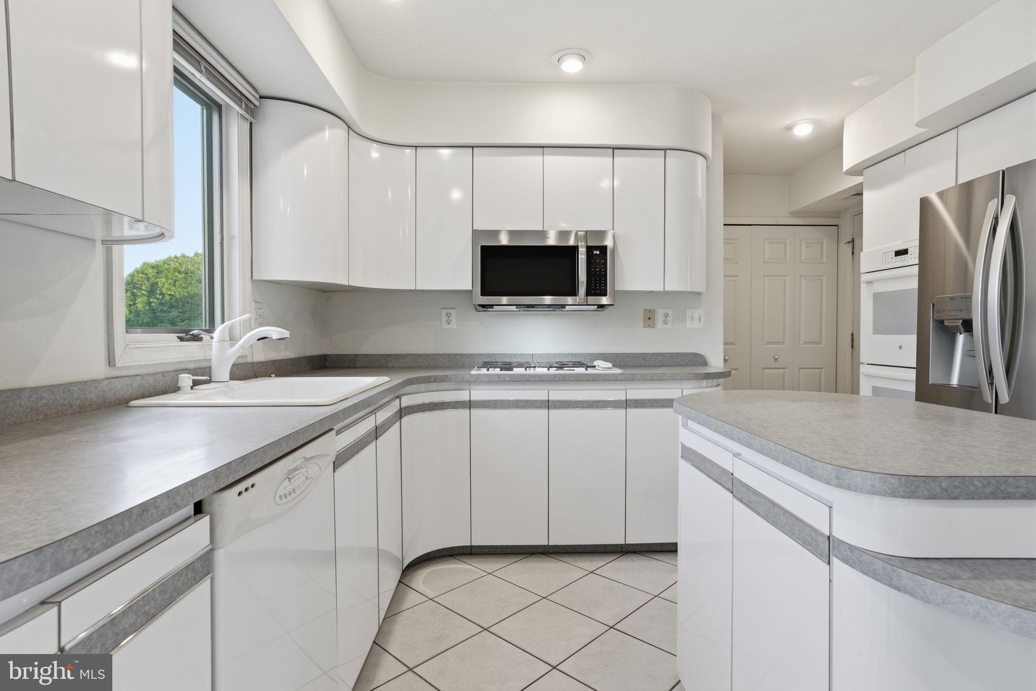 MALLARD CREEK - Residential