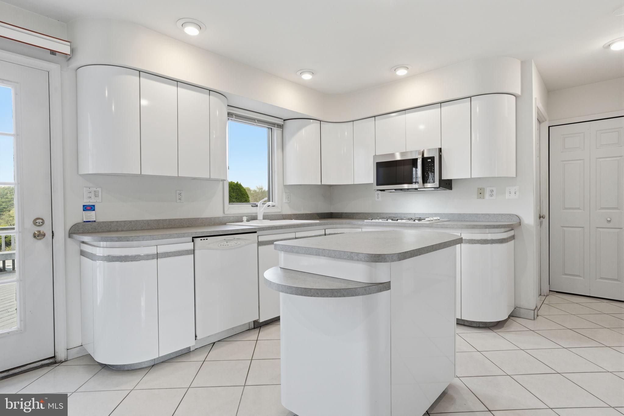 MALLARD CREEK - Residential