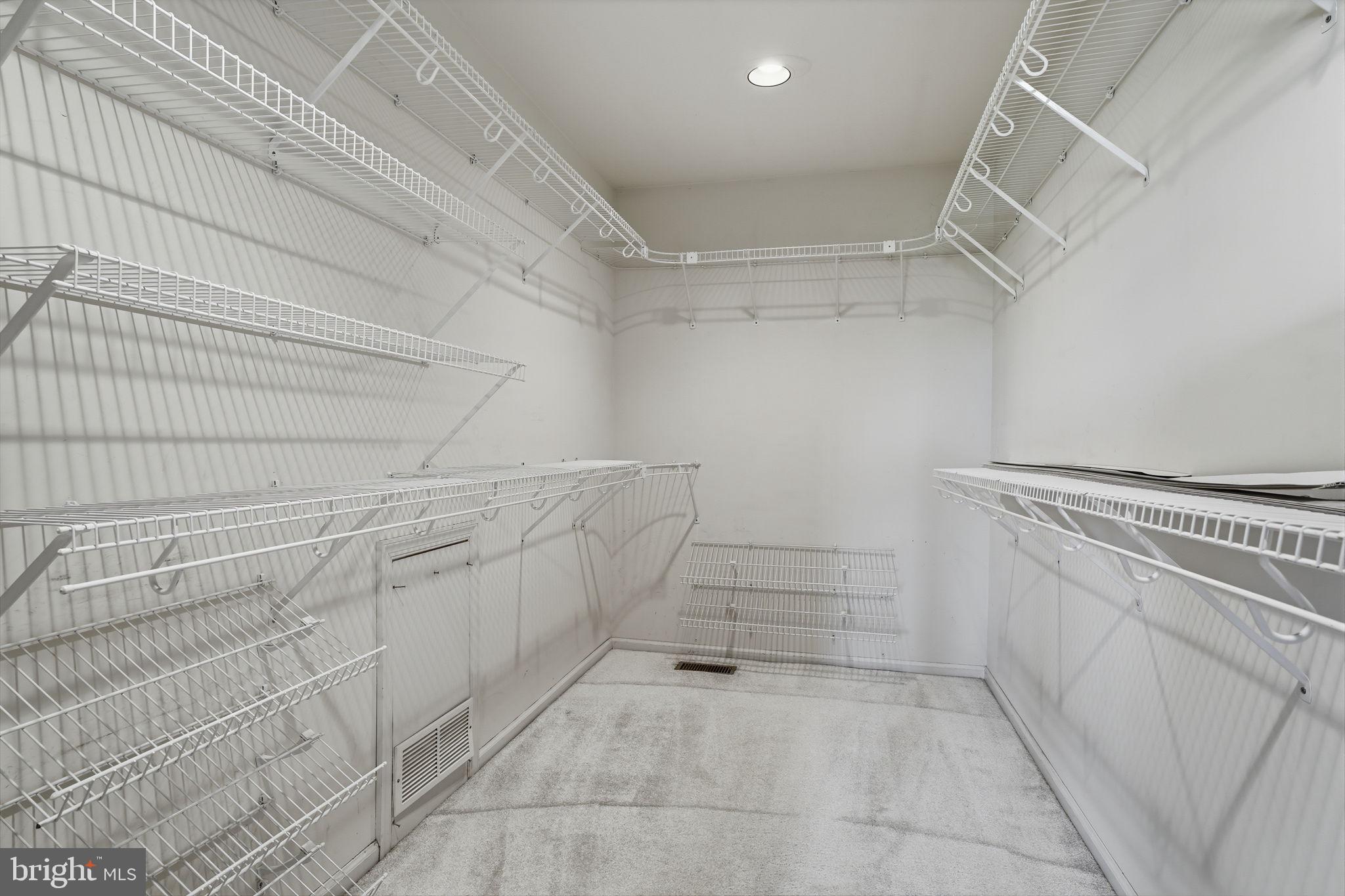 MALLARD CREEK - Residential