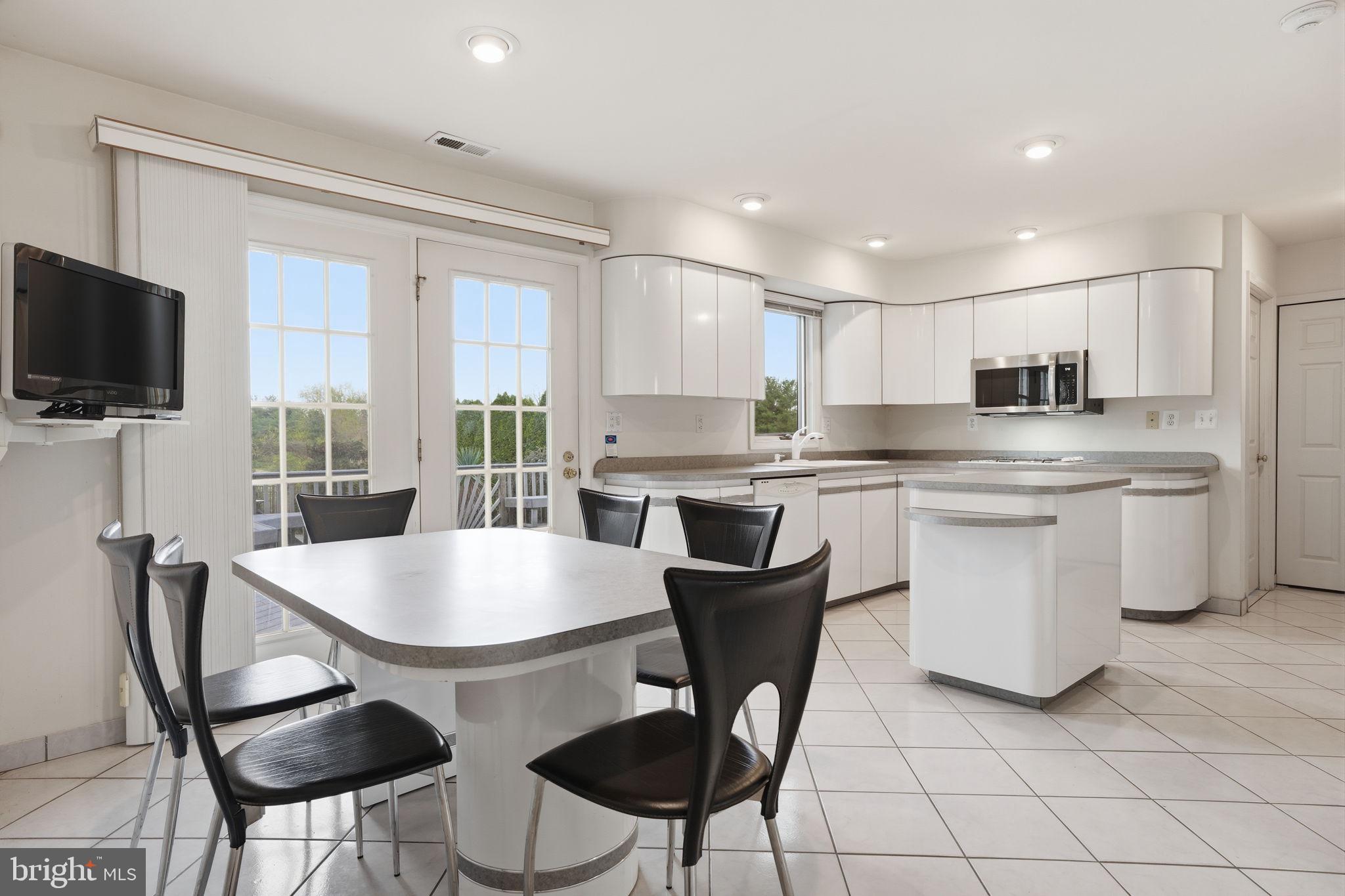 MALLARD CREEK - Residential