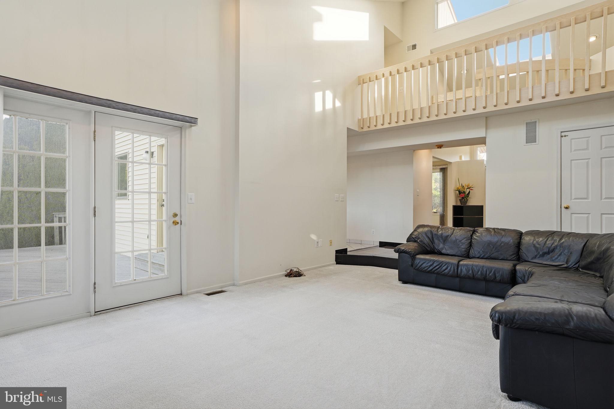 MALLARD CREEK - Residential