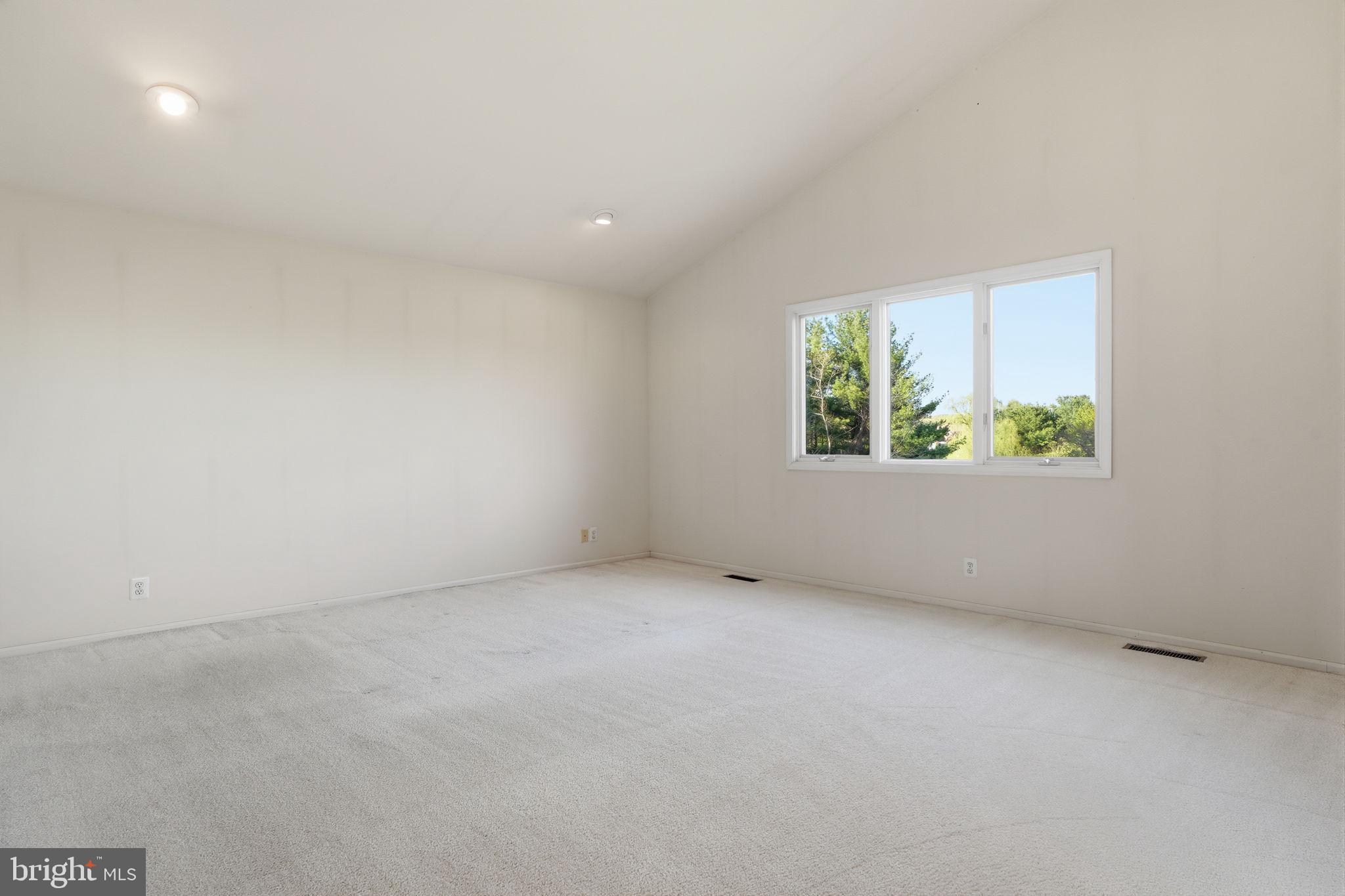 MALLARD CREEK - Residential