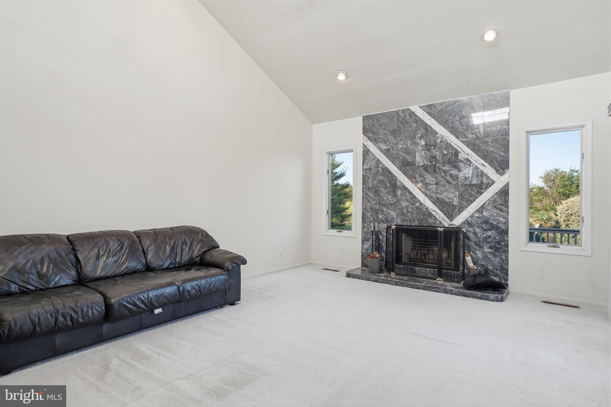 MALLARD CREEK - Residential