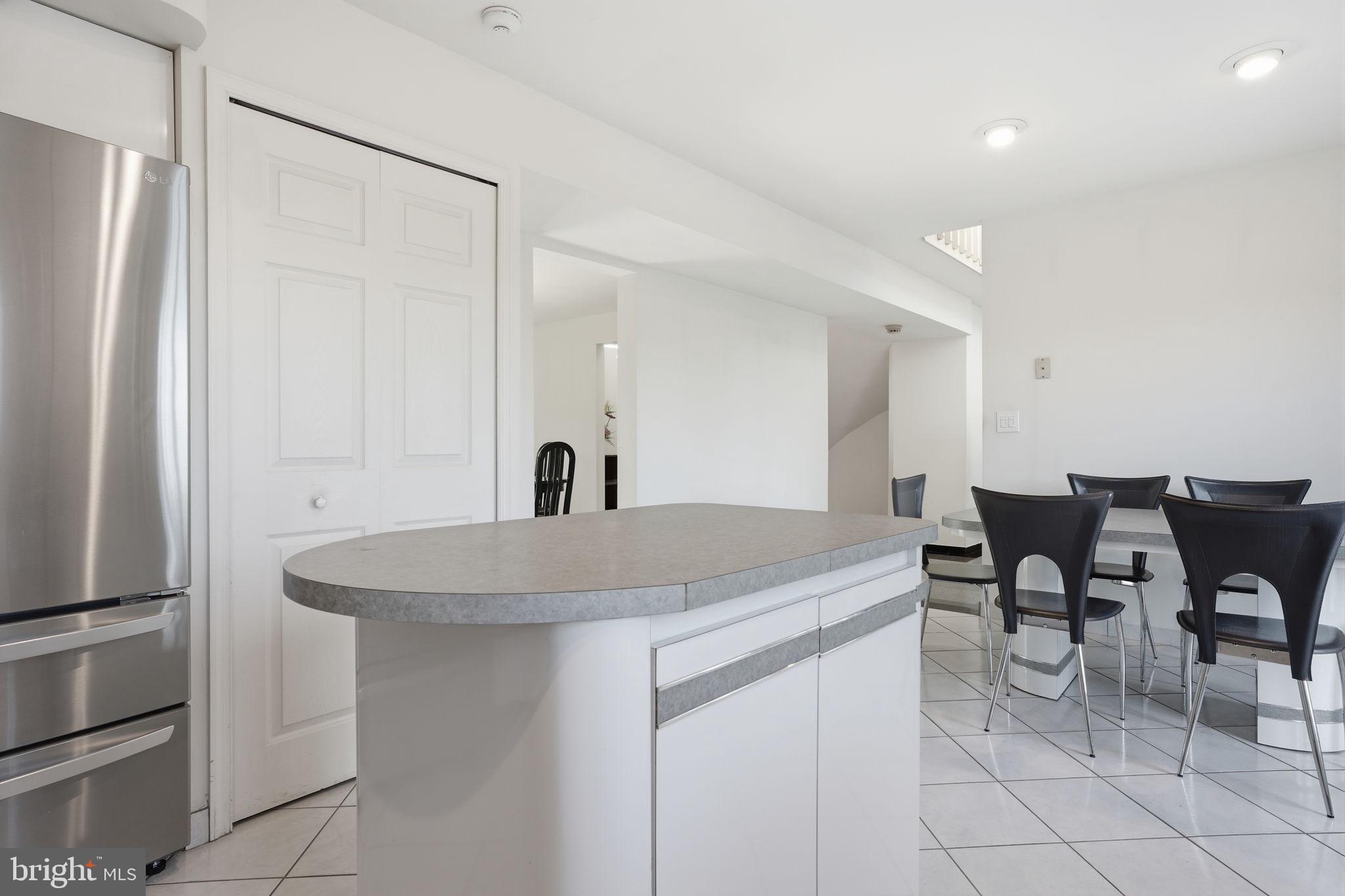 MALLARD CREEK - Residential