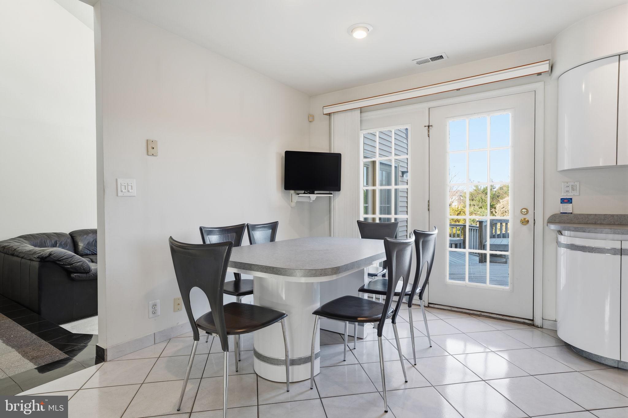 MALLARD CREEK - Residential