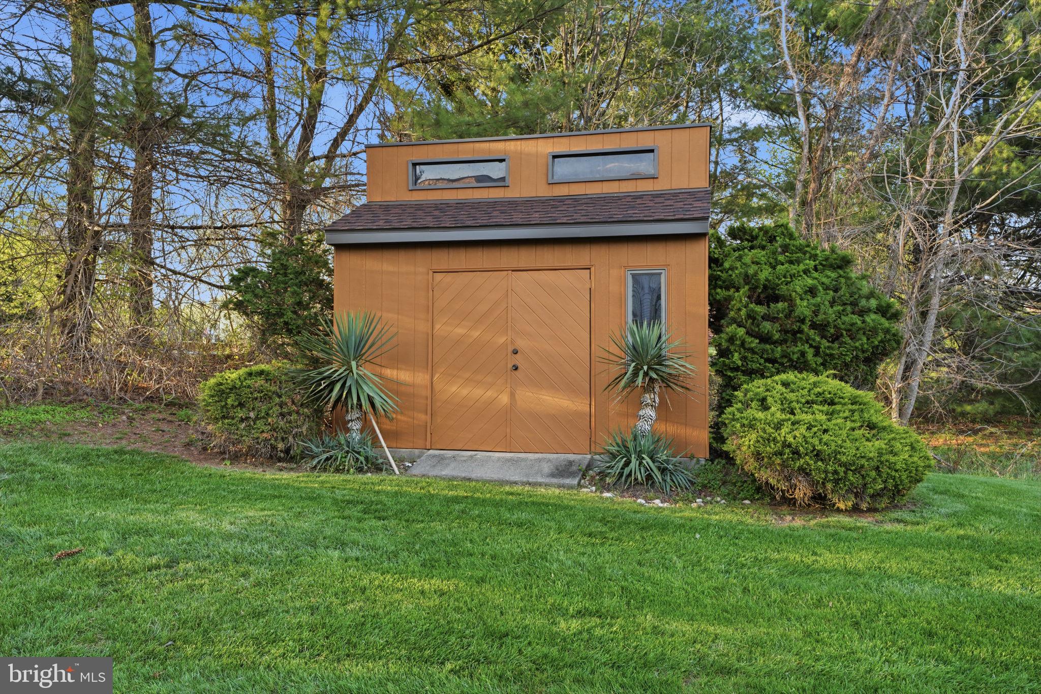 MALLARD CREEK - Residential