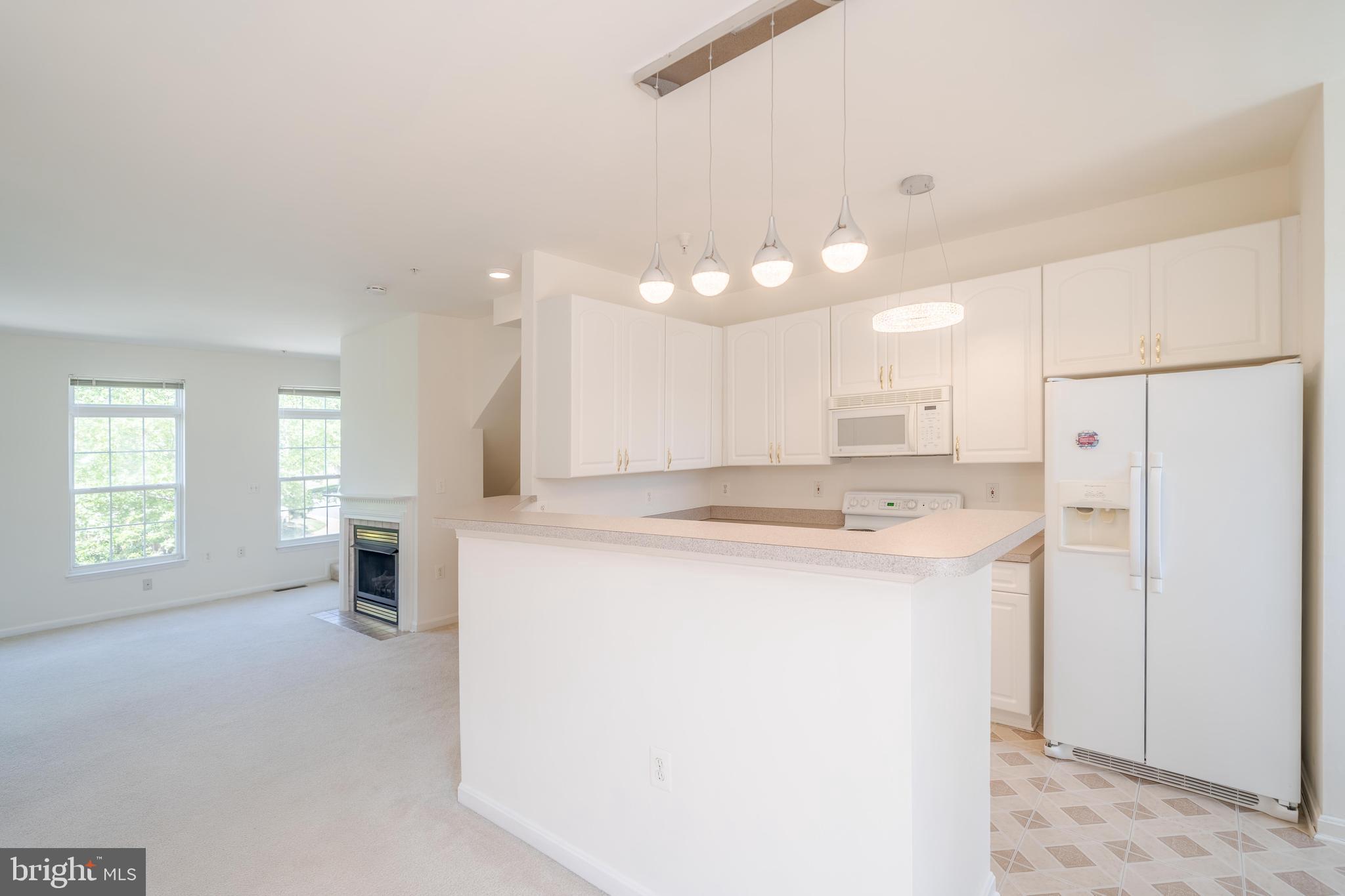 HIGH VIEW AT HUNT VALLEY - Residential Lease