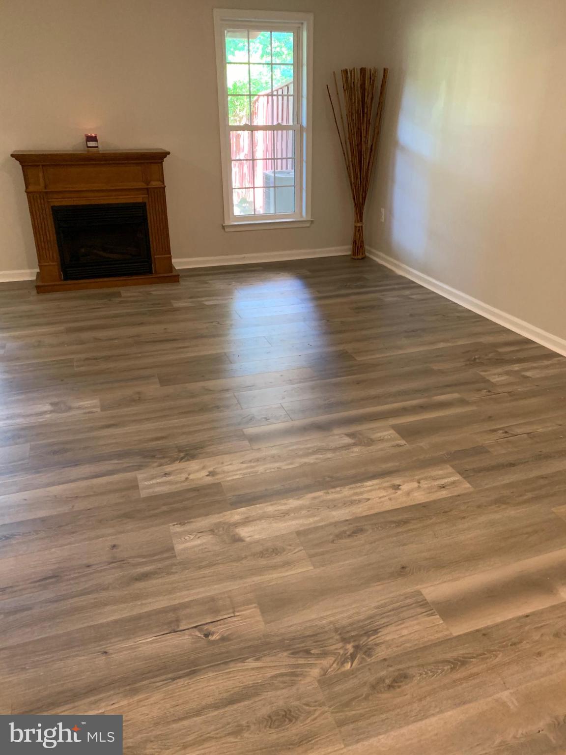 SEVEN OAKS - Residential