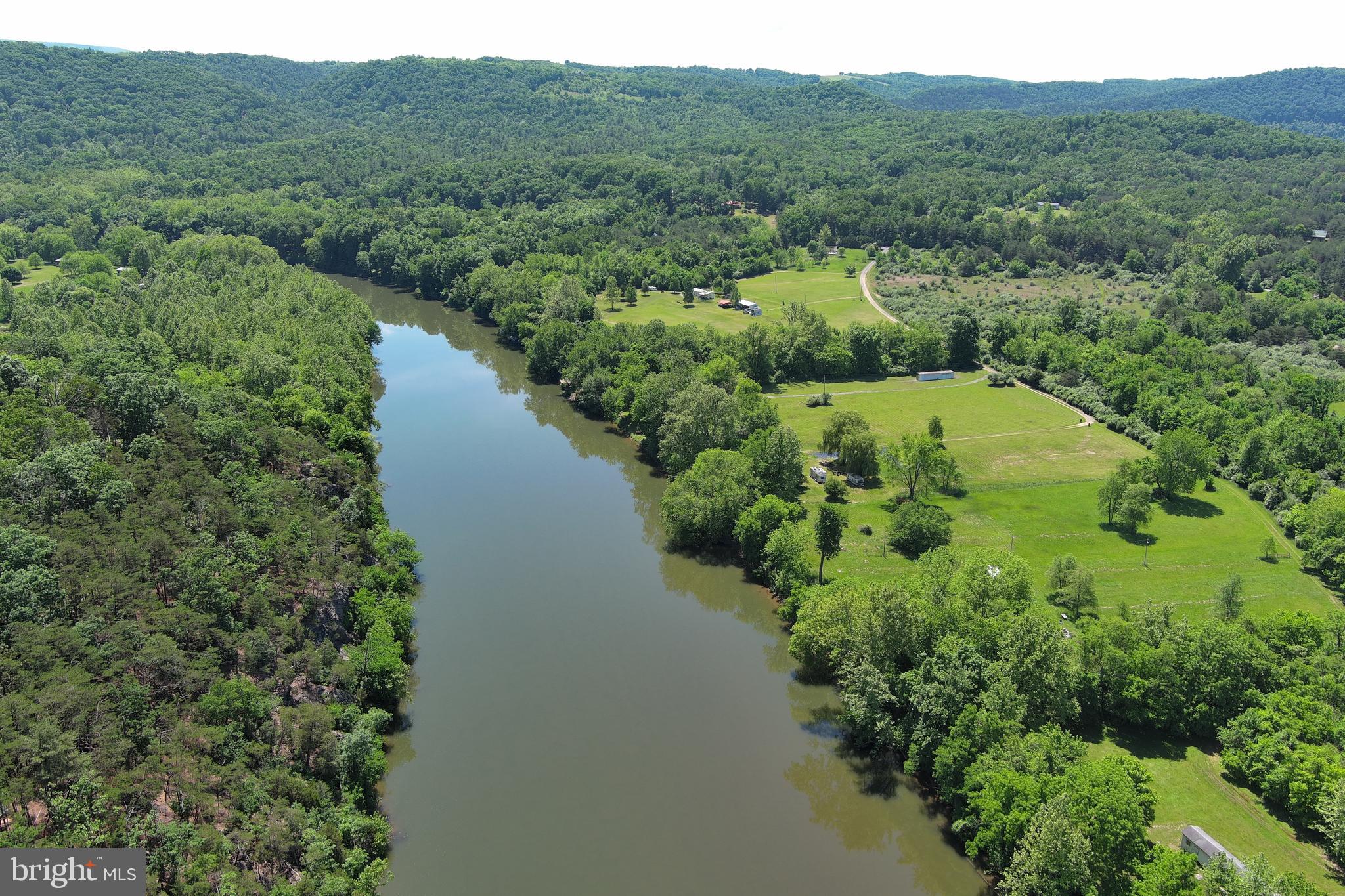 SOUTH POTOMAC VALLEY - Land