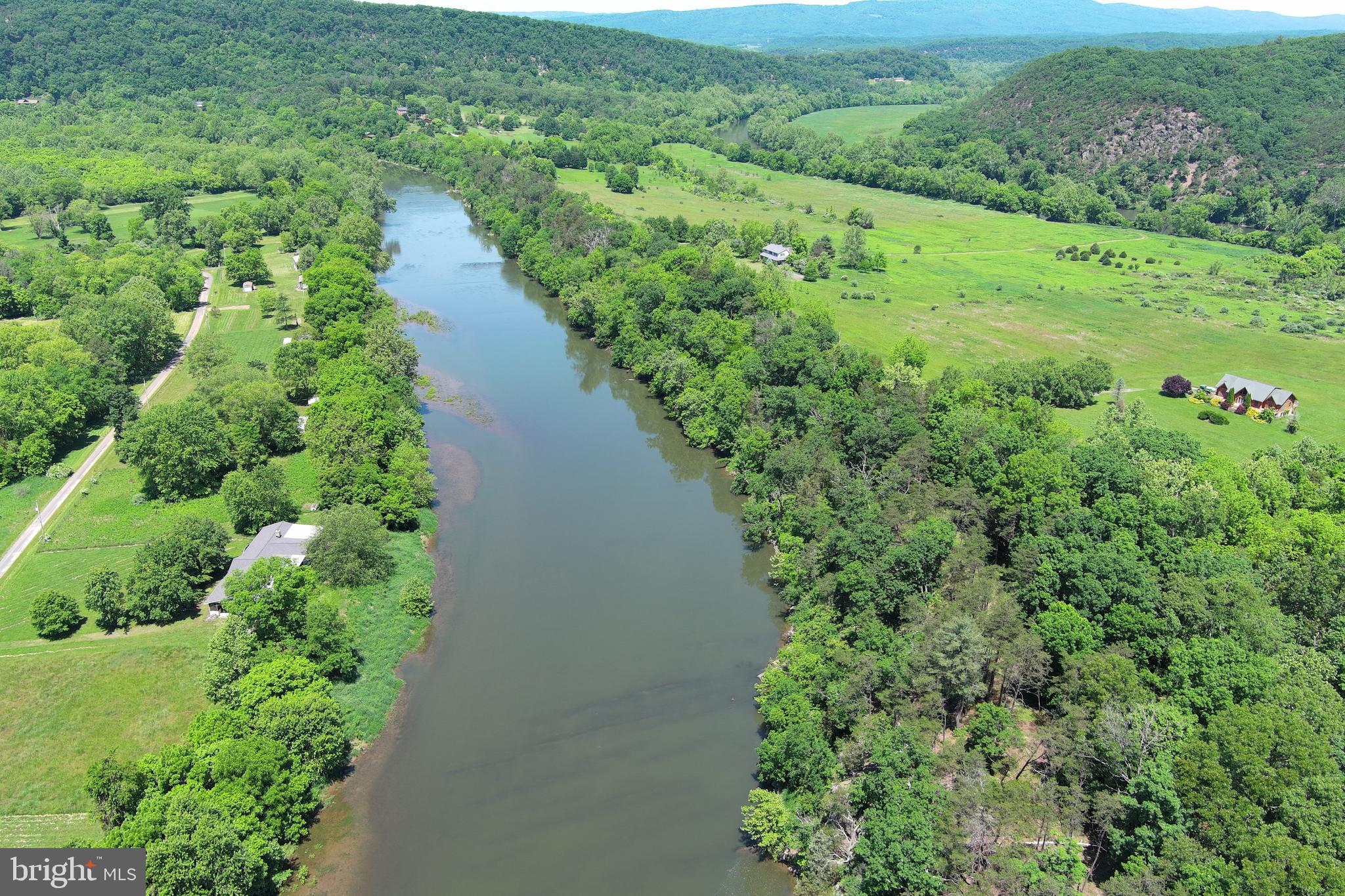 SOUTH POTOMAC VALLEY - Land