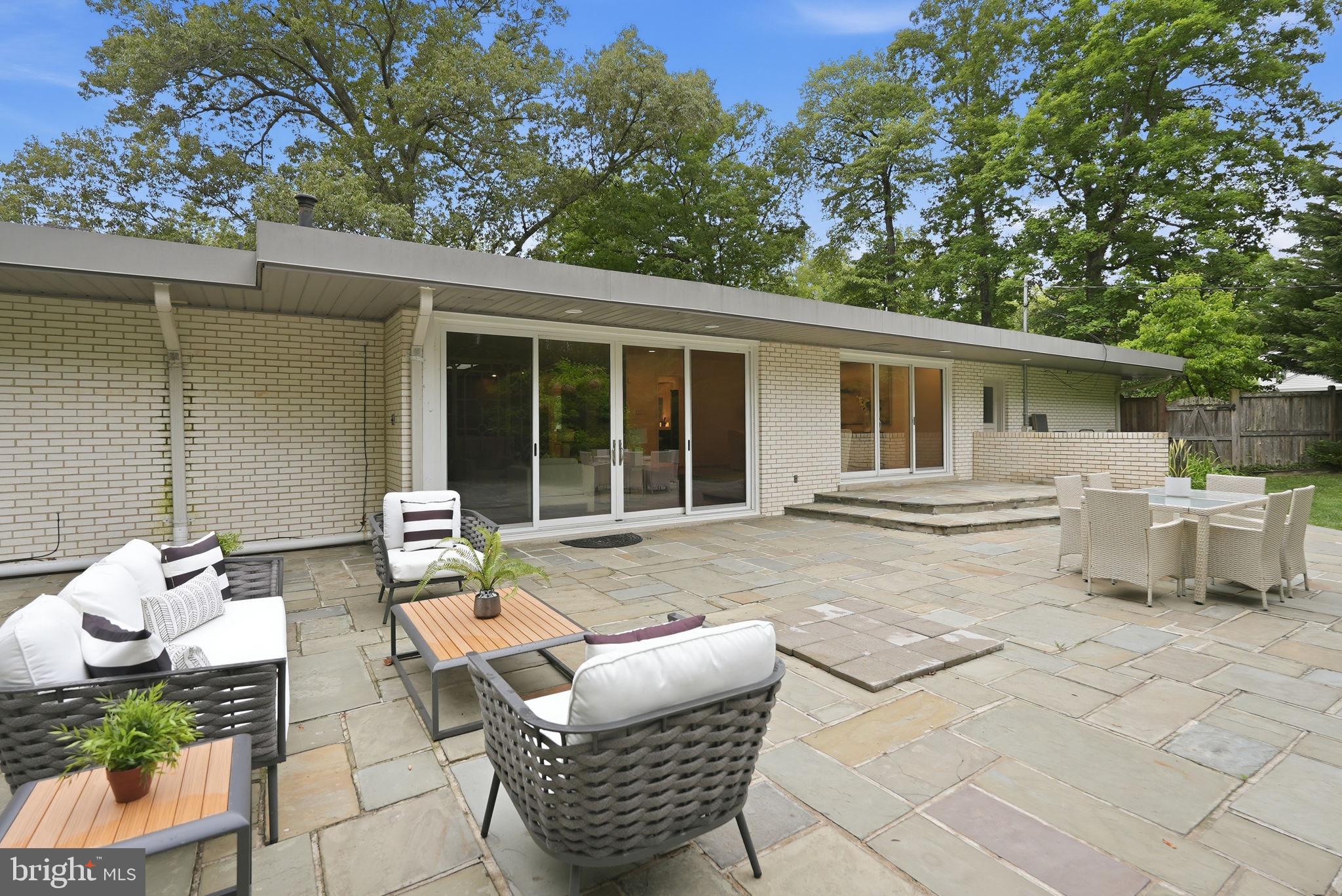 BANNOCKBURN ESTATES - Residential
