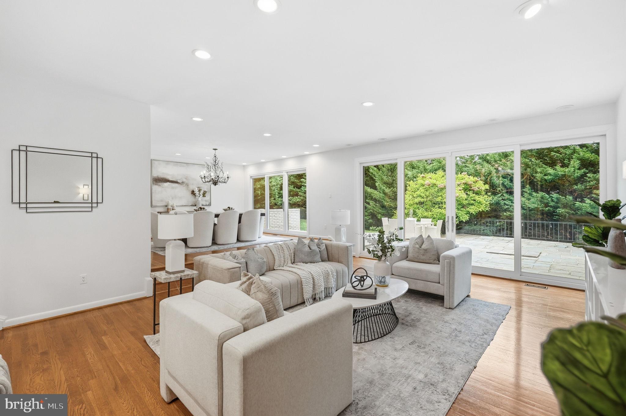 BANNOCKBURN ESTATES - Residential