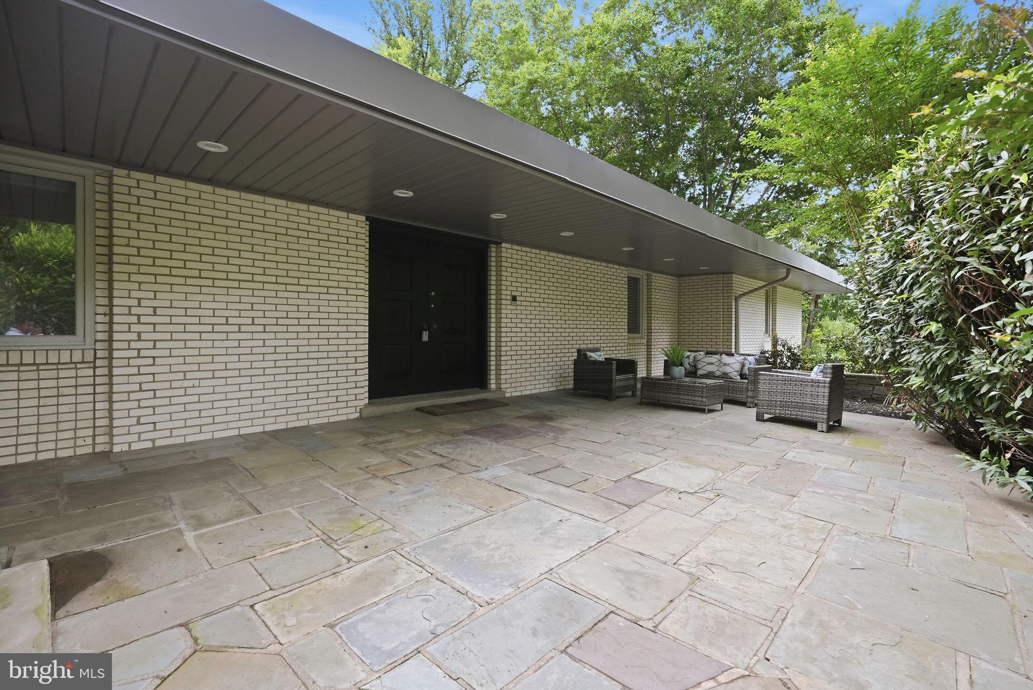 BANNOCKBURN ESTATES - Residential