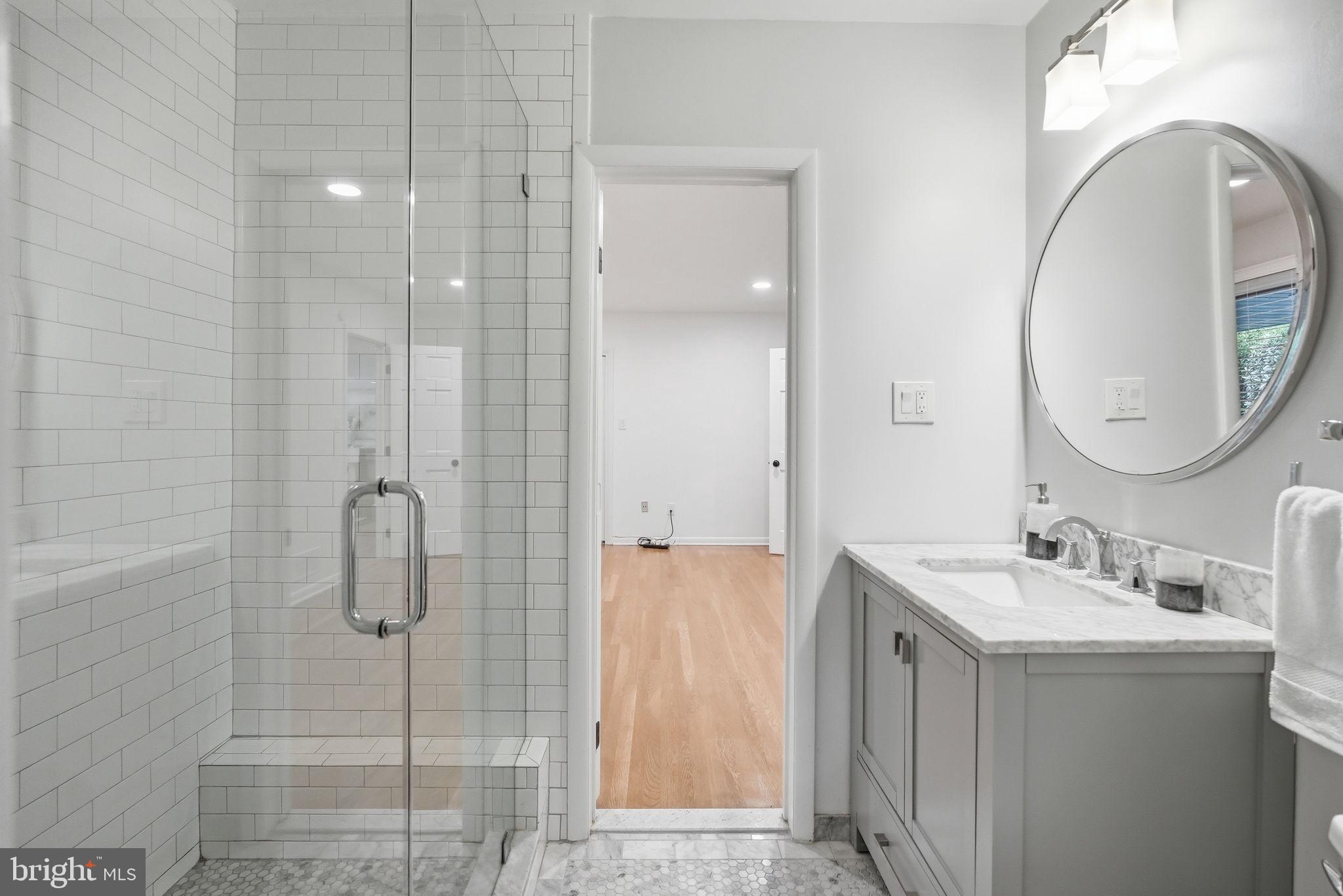 BANNOCKBURN ESTATES - Residential