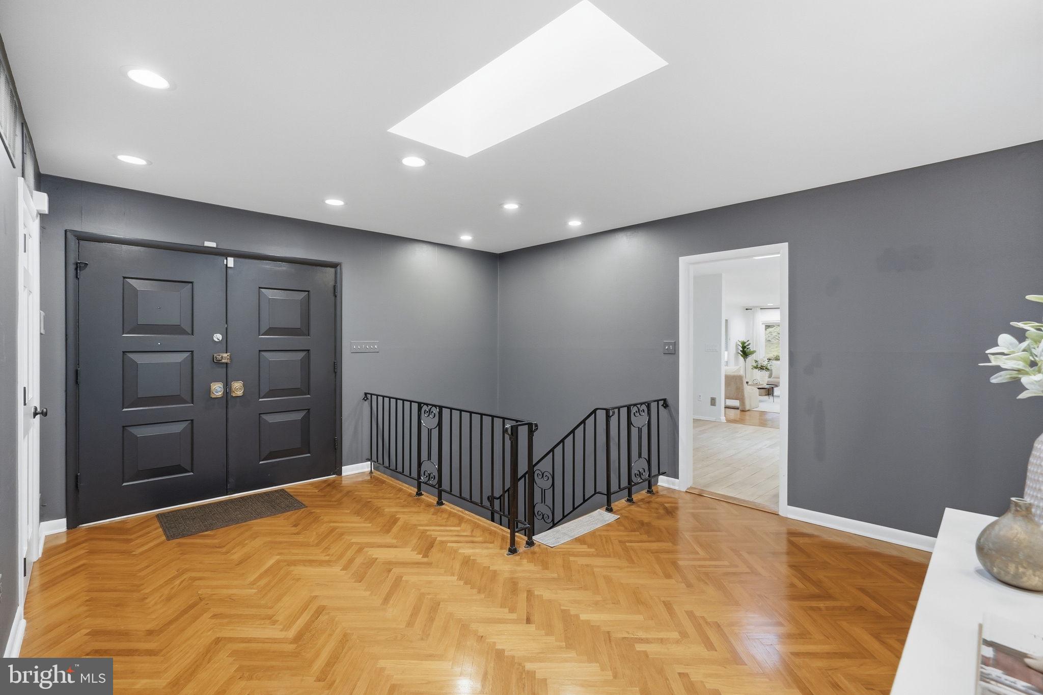 BANNOCKBURN ESTATES - Residential