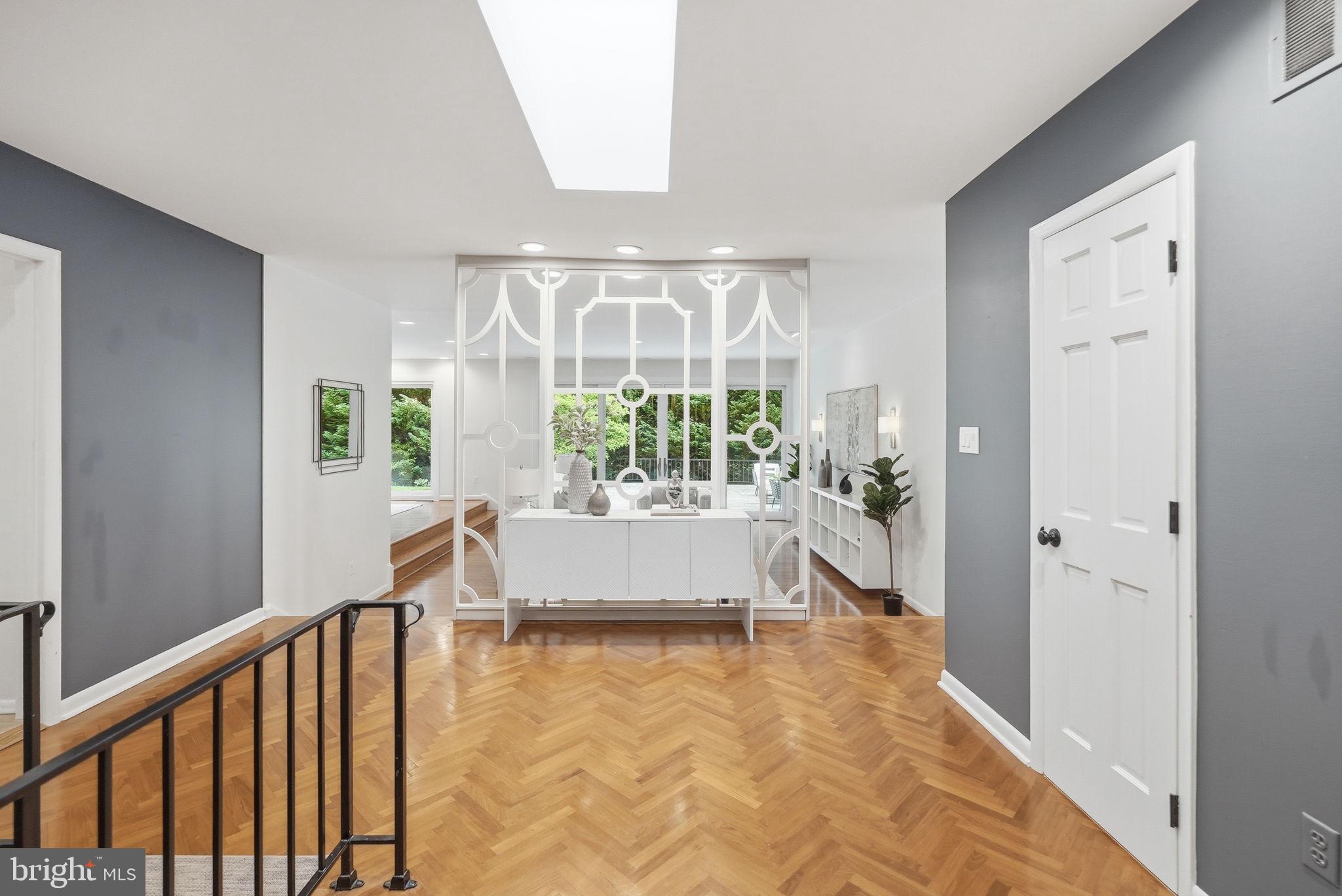 BANNOCKBURN ESTATES - Residential