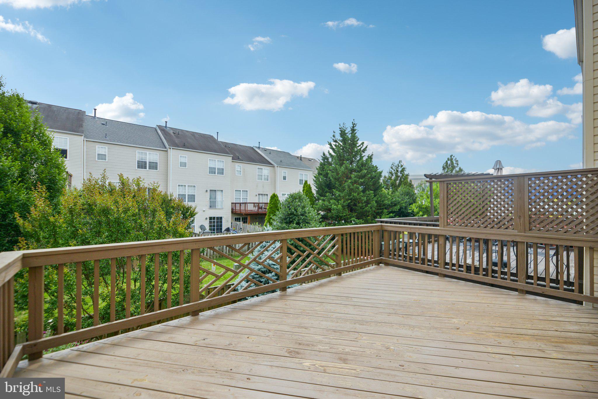 TRAILSIDE - Residential