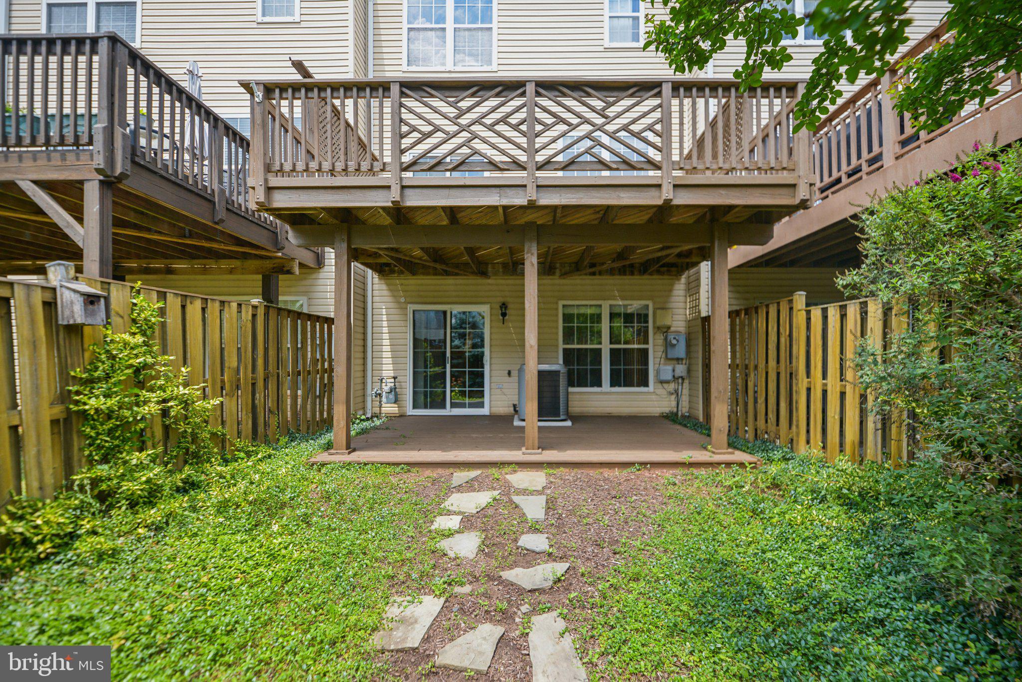 TRAILSIDE - Residential