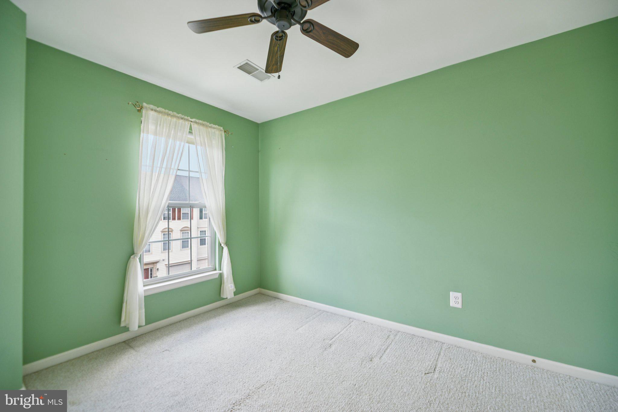 TRAILSIDE - Residential