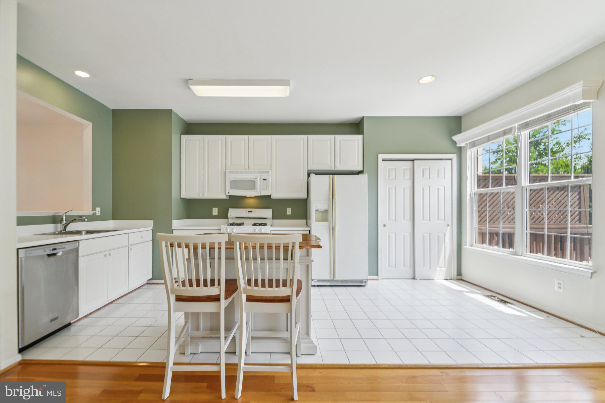 TRAILSIDE - Residential