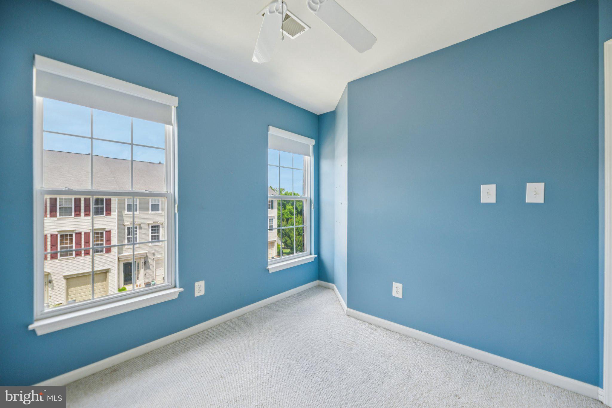 TRAILSIDE - Residential