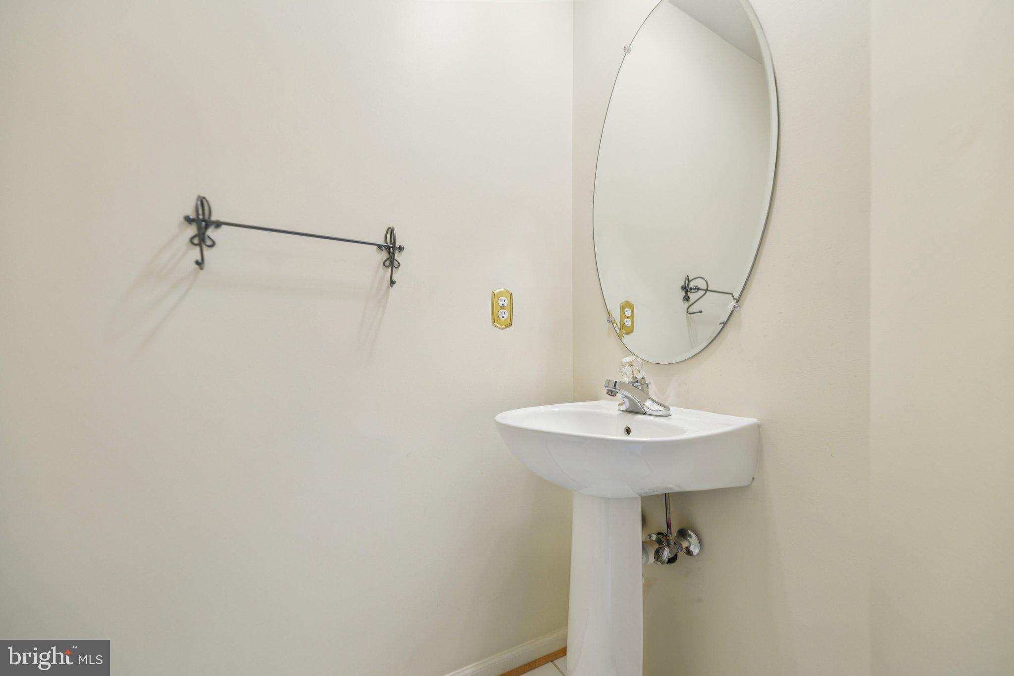 TRAILSIDE - Residential