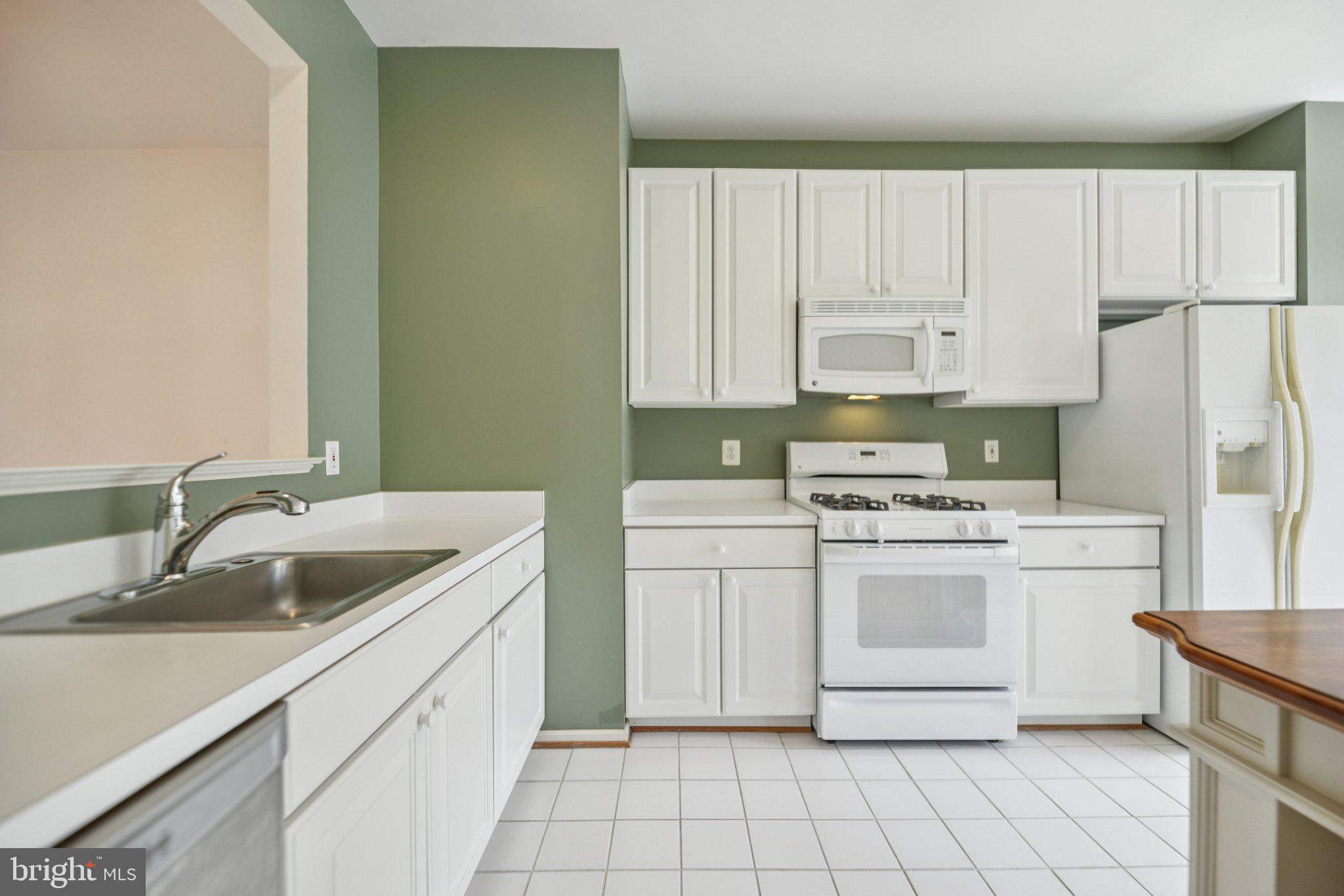 TRAILSIDE - Residential