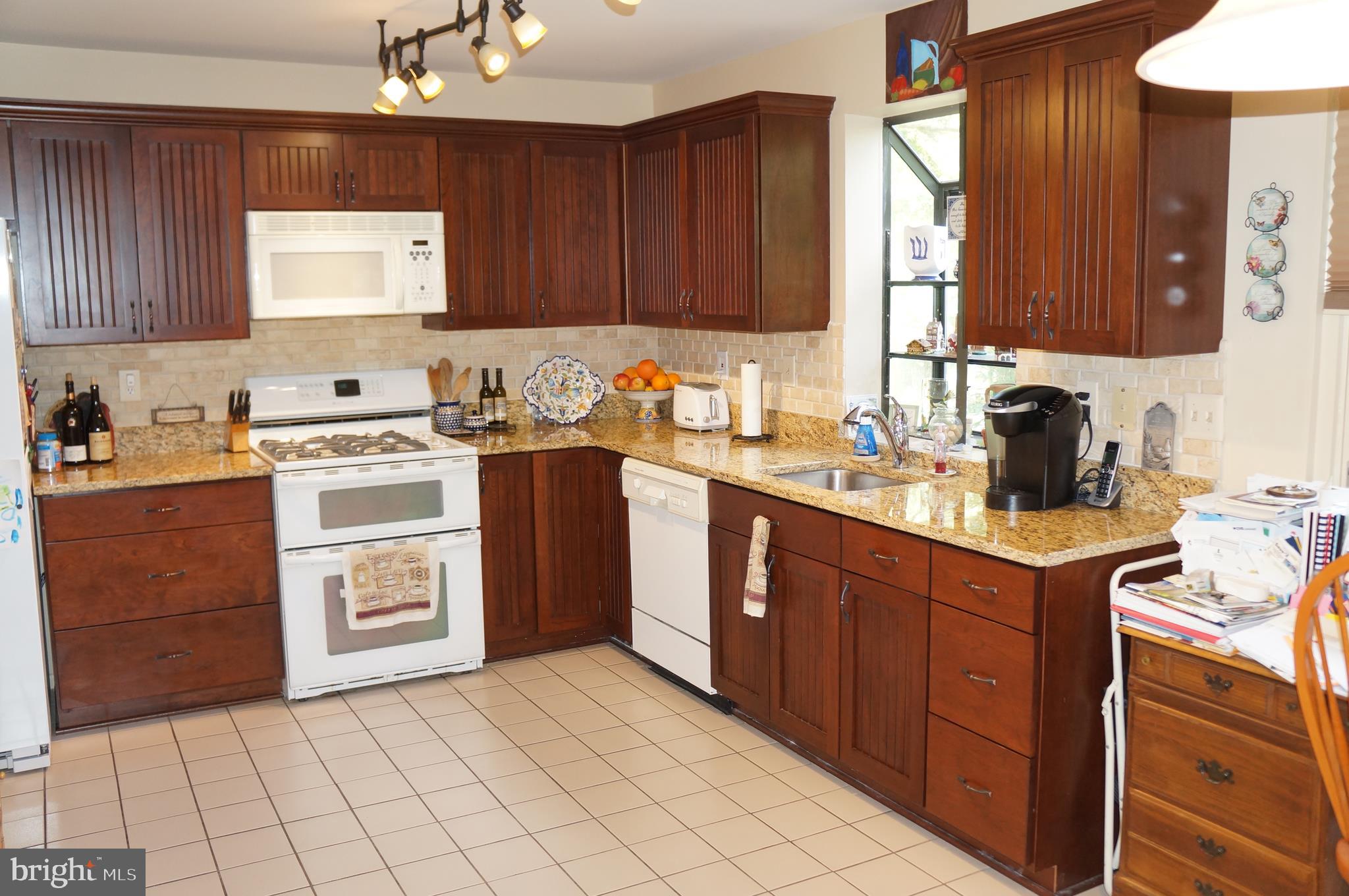 VELVET HILLS SOUTH - Residential