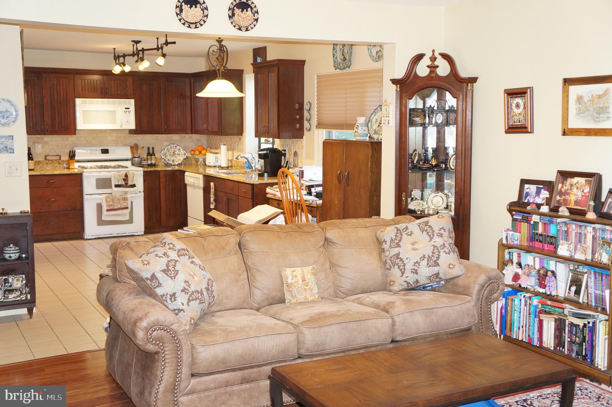 VELVET HILLS SOUTH - Residential