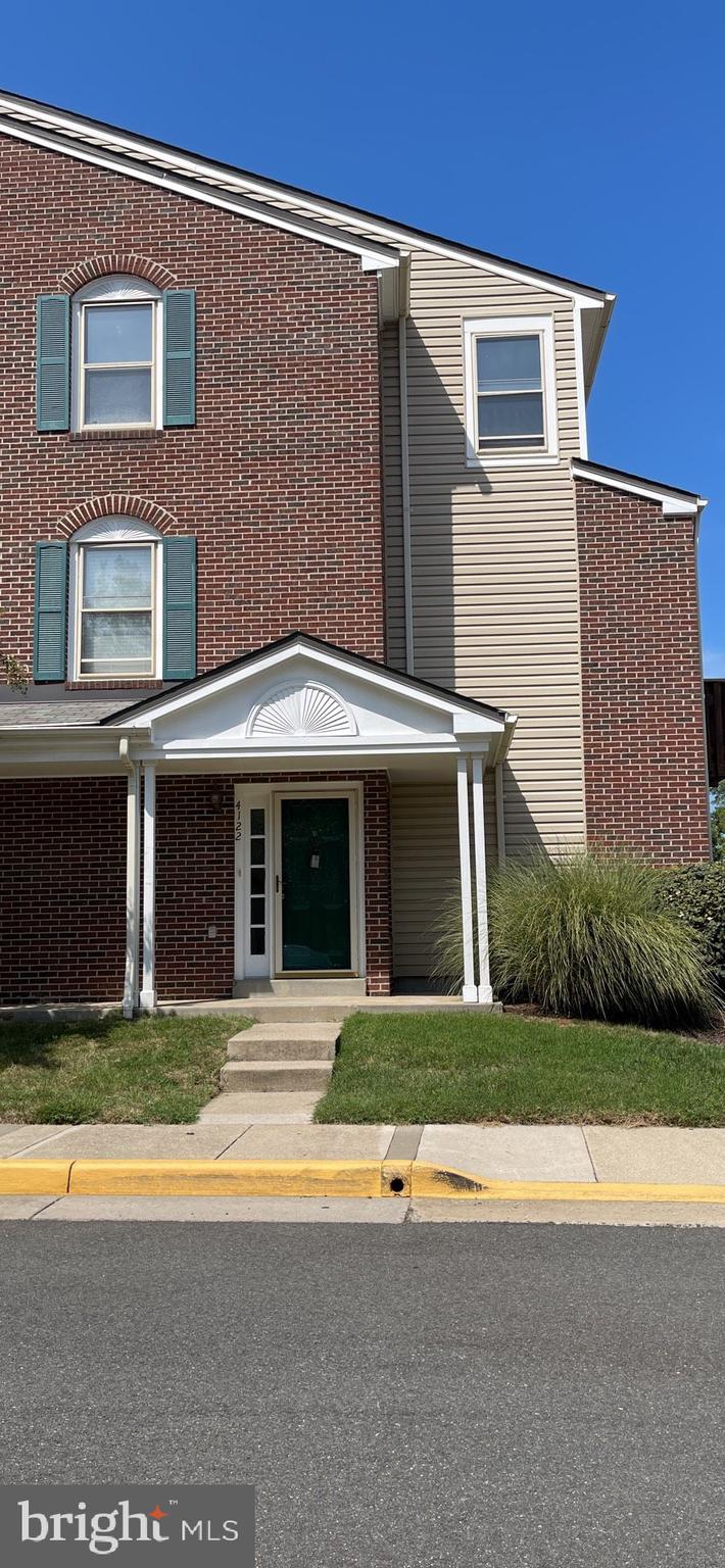 SOMERSET AT WESTRIDGE - Residential Lease