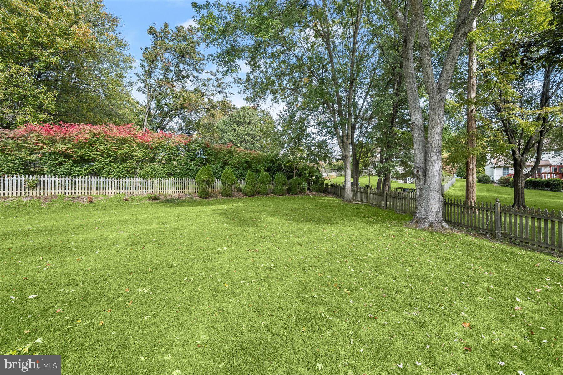 10228 CLUBHOUSE COURT