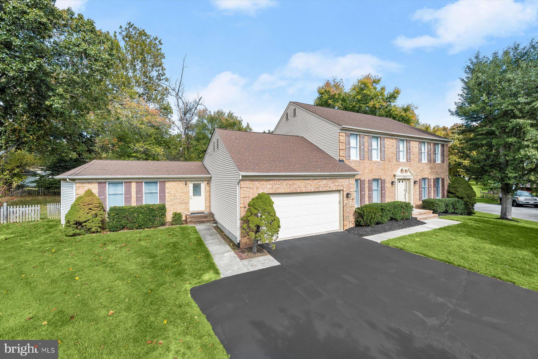10228 CLUBHOUSE COURT